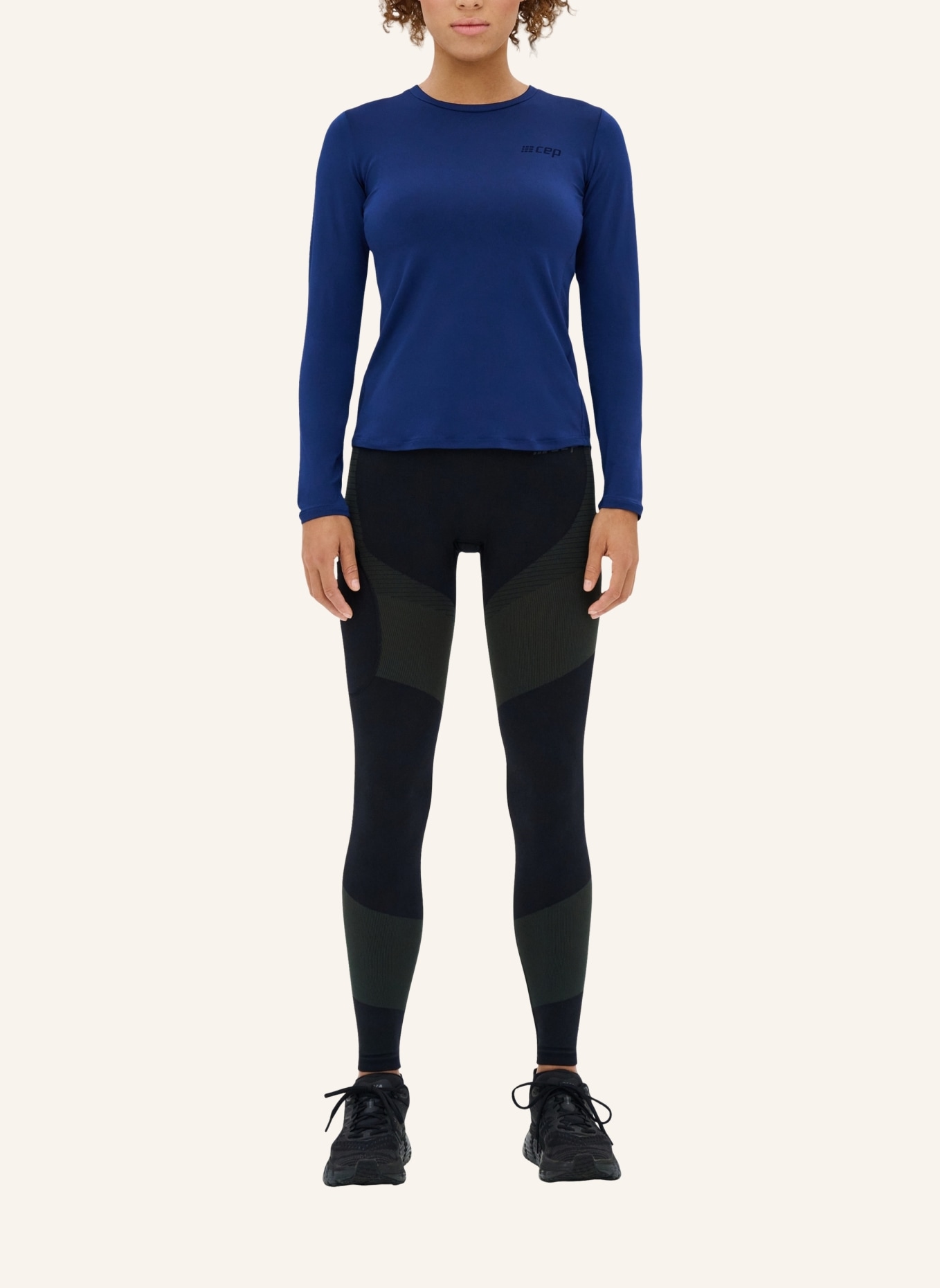 cep Laufshirt THE RUN LONG SLEEVE, Farbe: DUNKELBLAU (Bild 11)