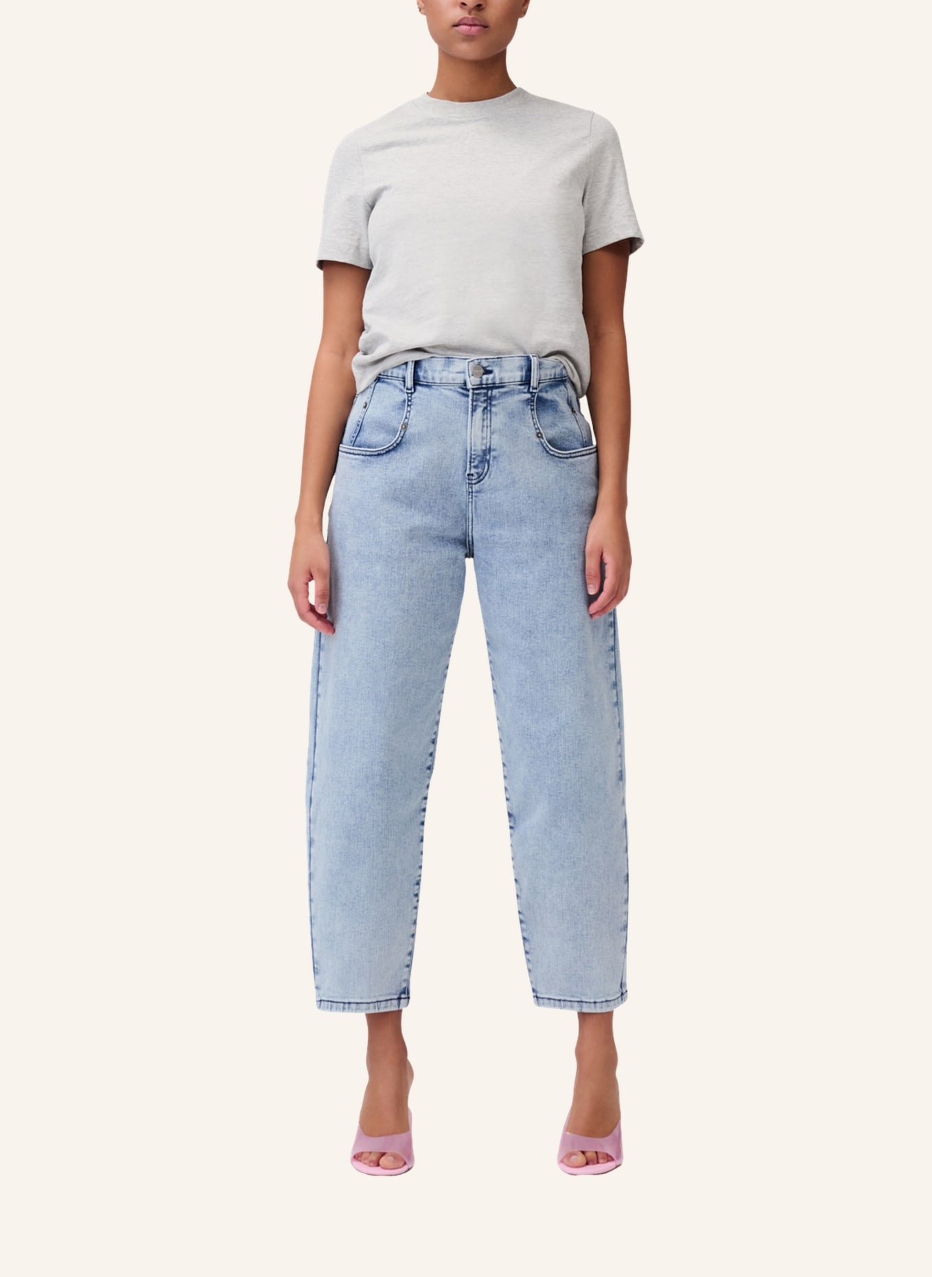 ITEM m6 Mom Jeans RELAXED HIGH RISE DENIM, Farbe: HELLBLAU (Bild 6)