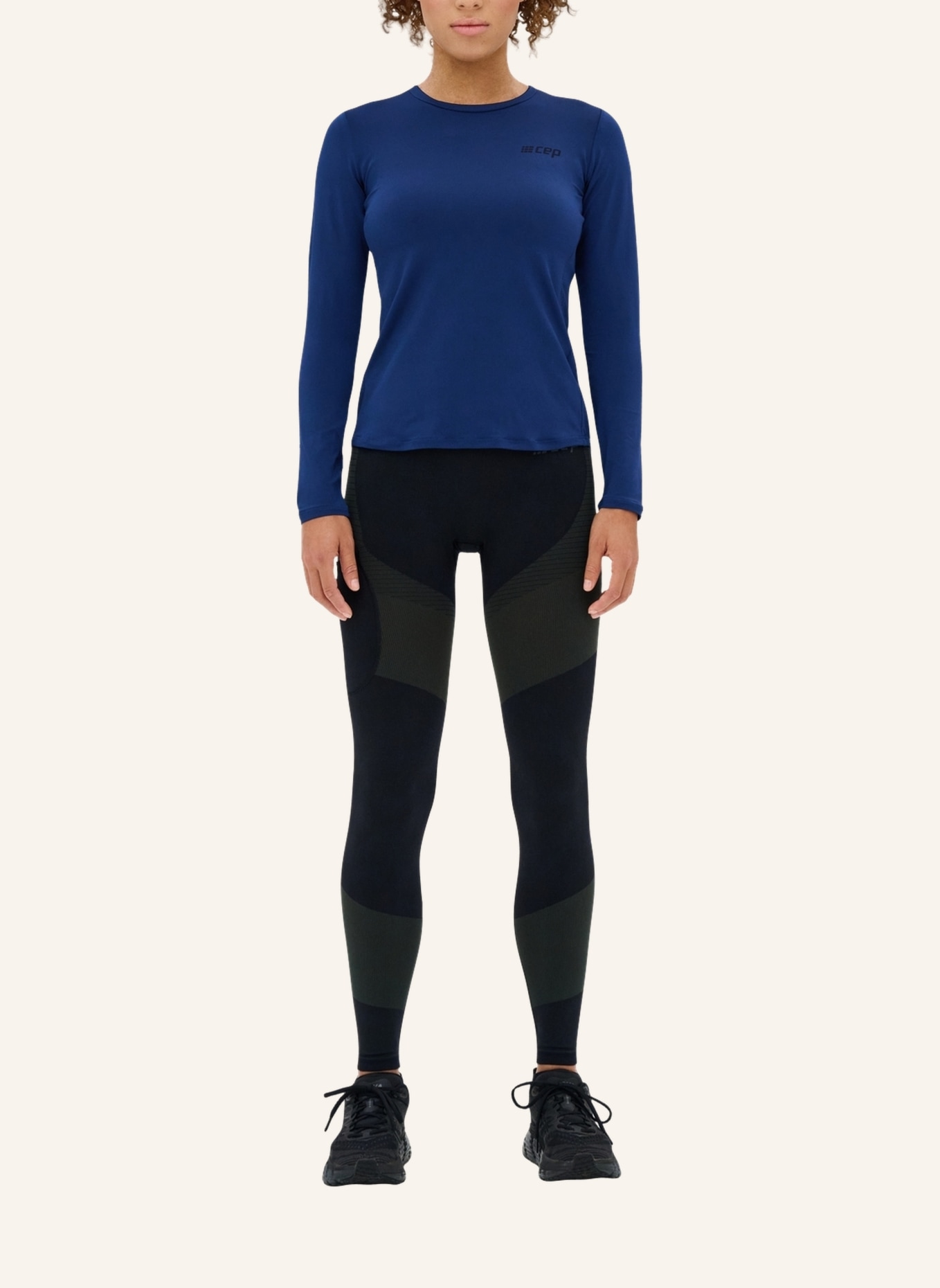 cep Tights THE RUN SEAMLESS mit Kompression: SCHWARZ