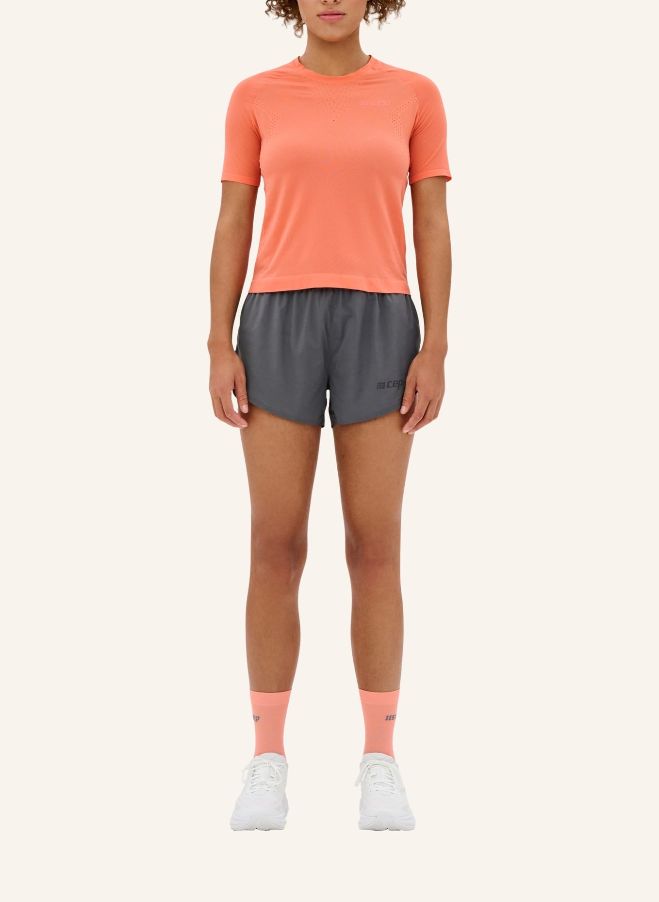 cep Laufshirt ULTRALIGHT SHORT SLEEVE, Farbe: ORANGE (Bild 5)