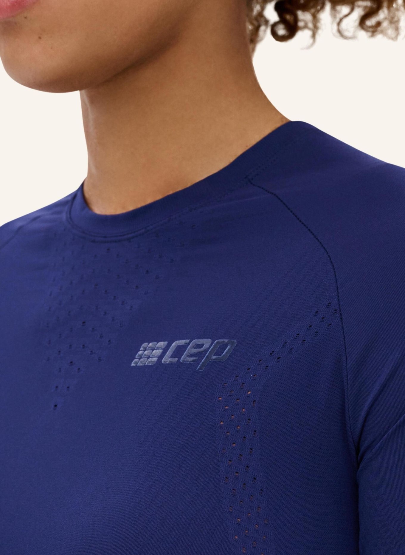 cep Laufshirt ULTRALIGHT SHORT SLEEVE: DUNKELBLAU