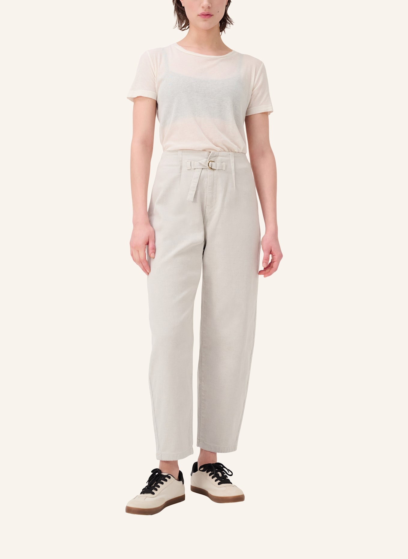 ITEM m6 Mom Jeans RELAXED HIGH RISE: ECRU