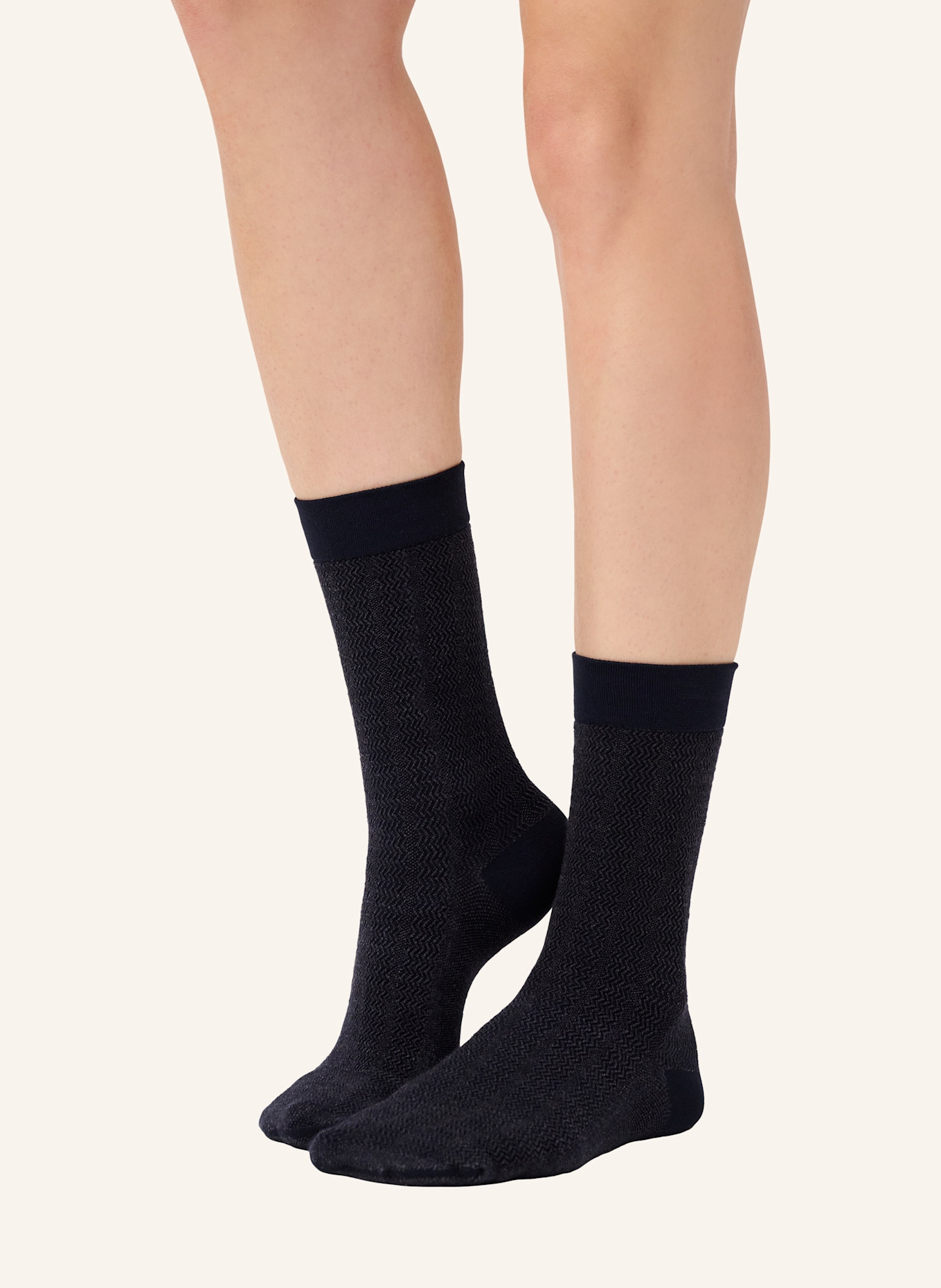 ITEM m6 Socken CASHMERE CONCIOUS: DUNKELBLAU