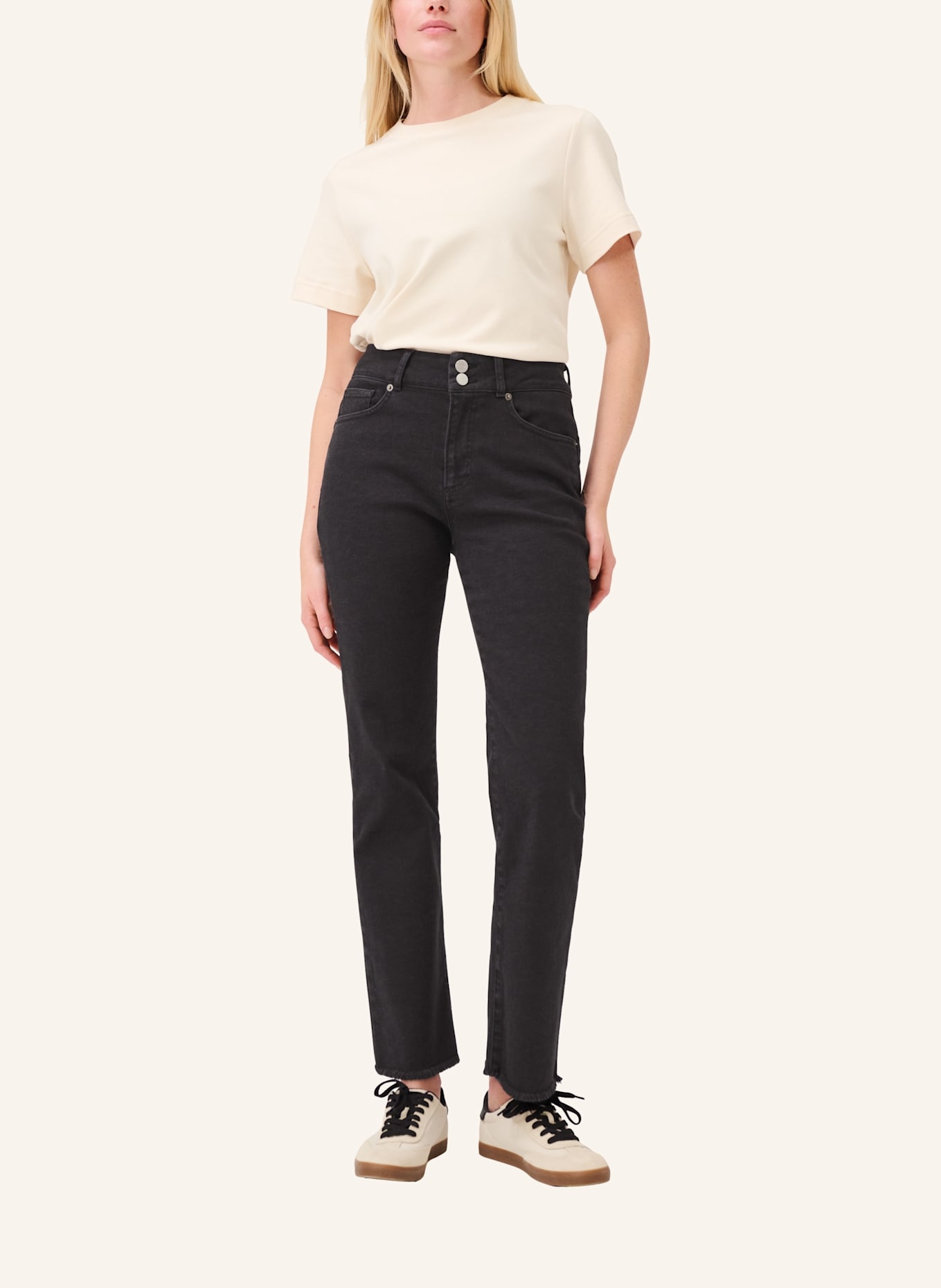 ITEM m6 Jeans Straight High Rise: SCHWARZ