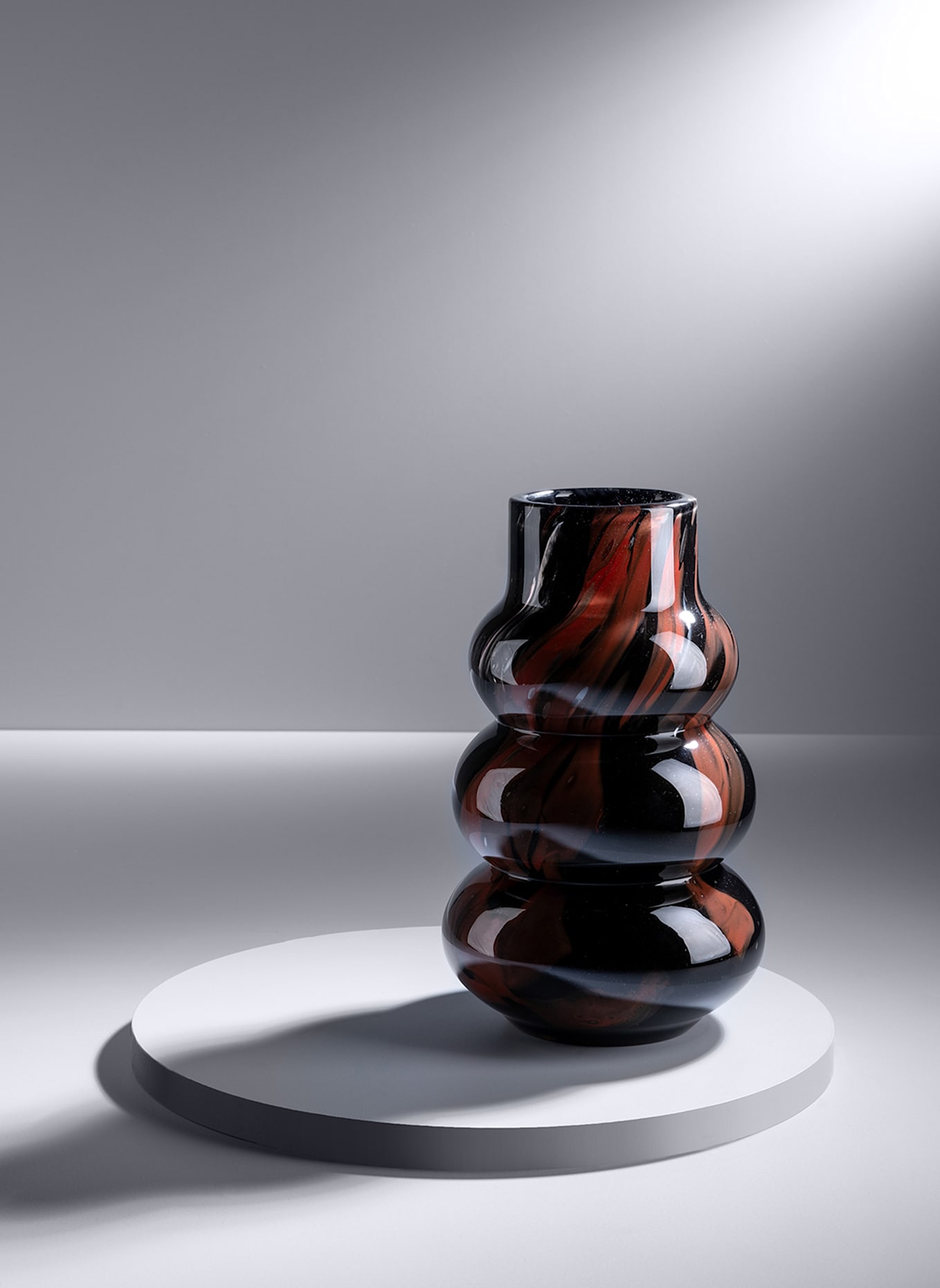Fink Studio Vase WAVE FRONT: ROT/ SCHWARZ