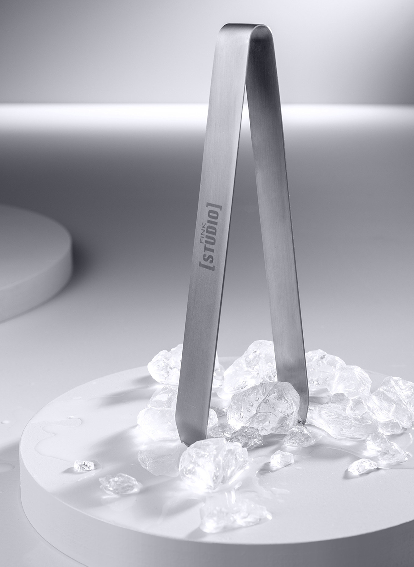 Fink Studio Zange BEST HELP: GRAU