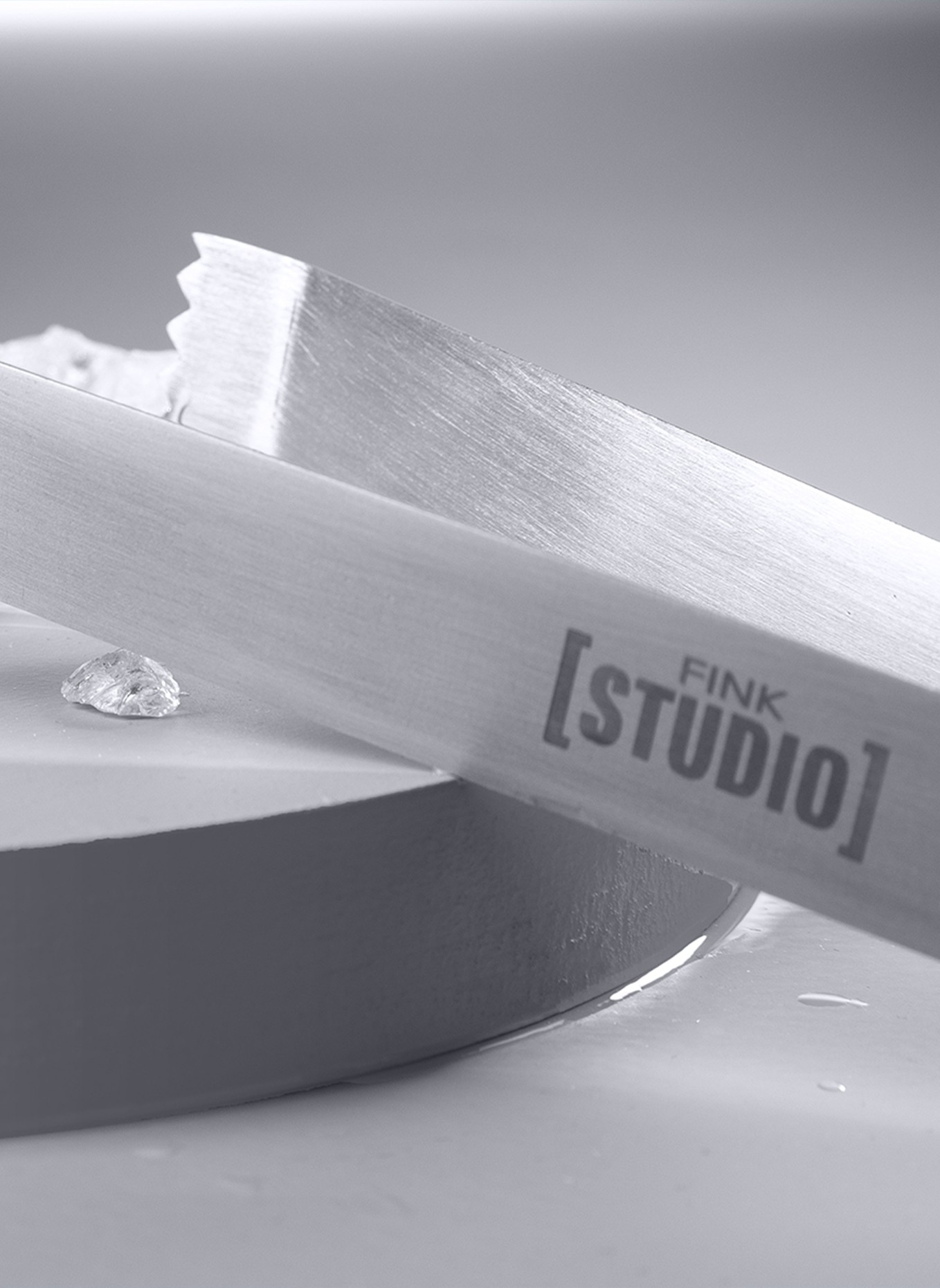 Fink Studio Zange BEST HELP: GRAU