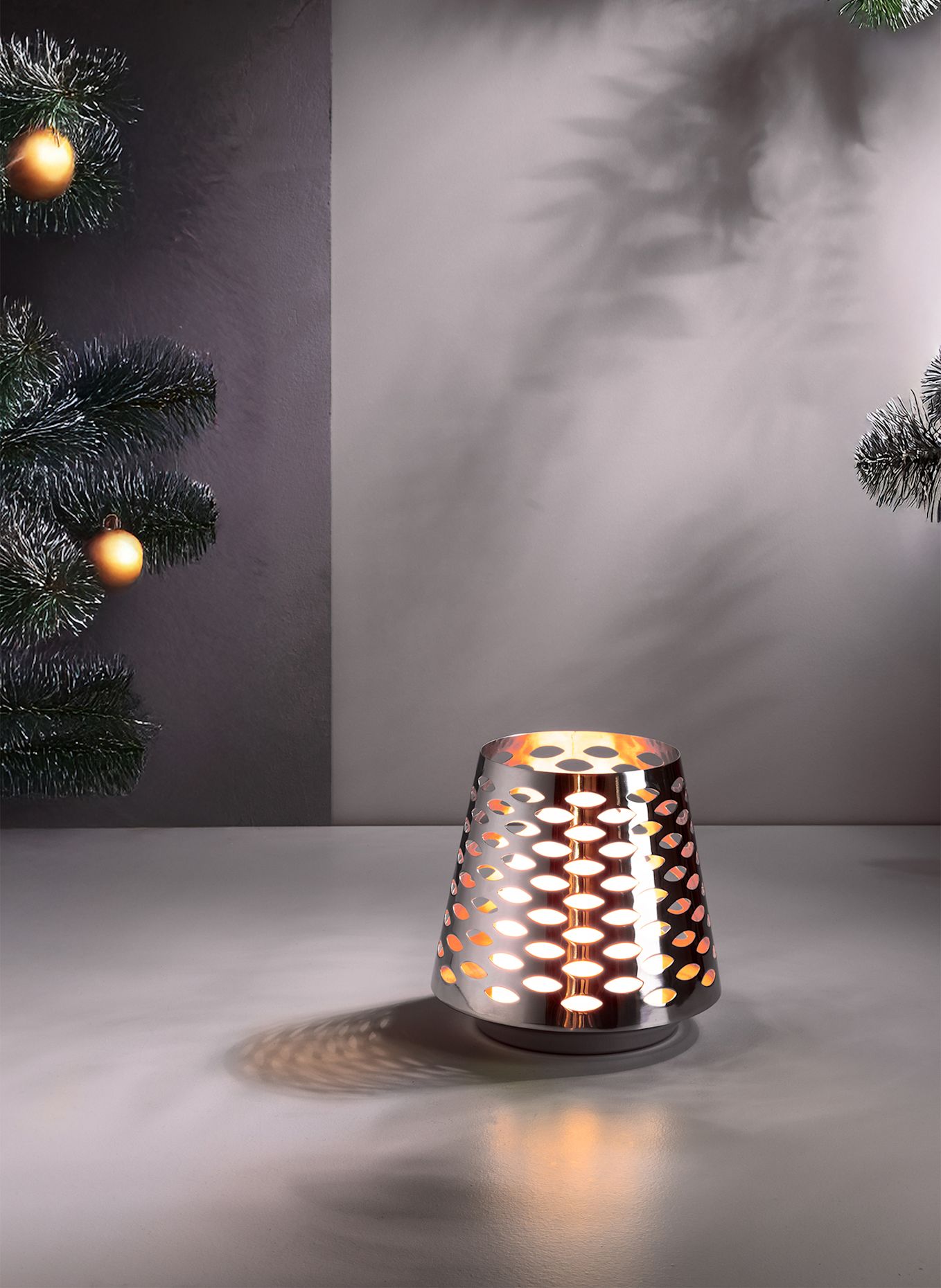 Fink Windlicht mit LED-Leuchtzylinder LUMA: SILBER