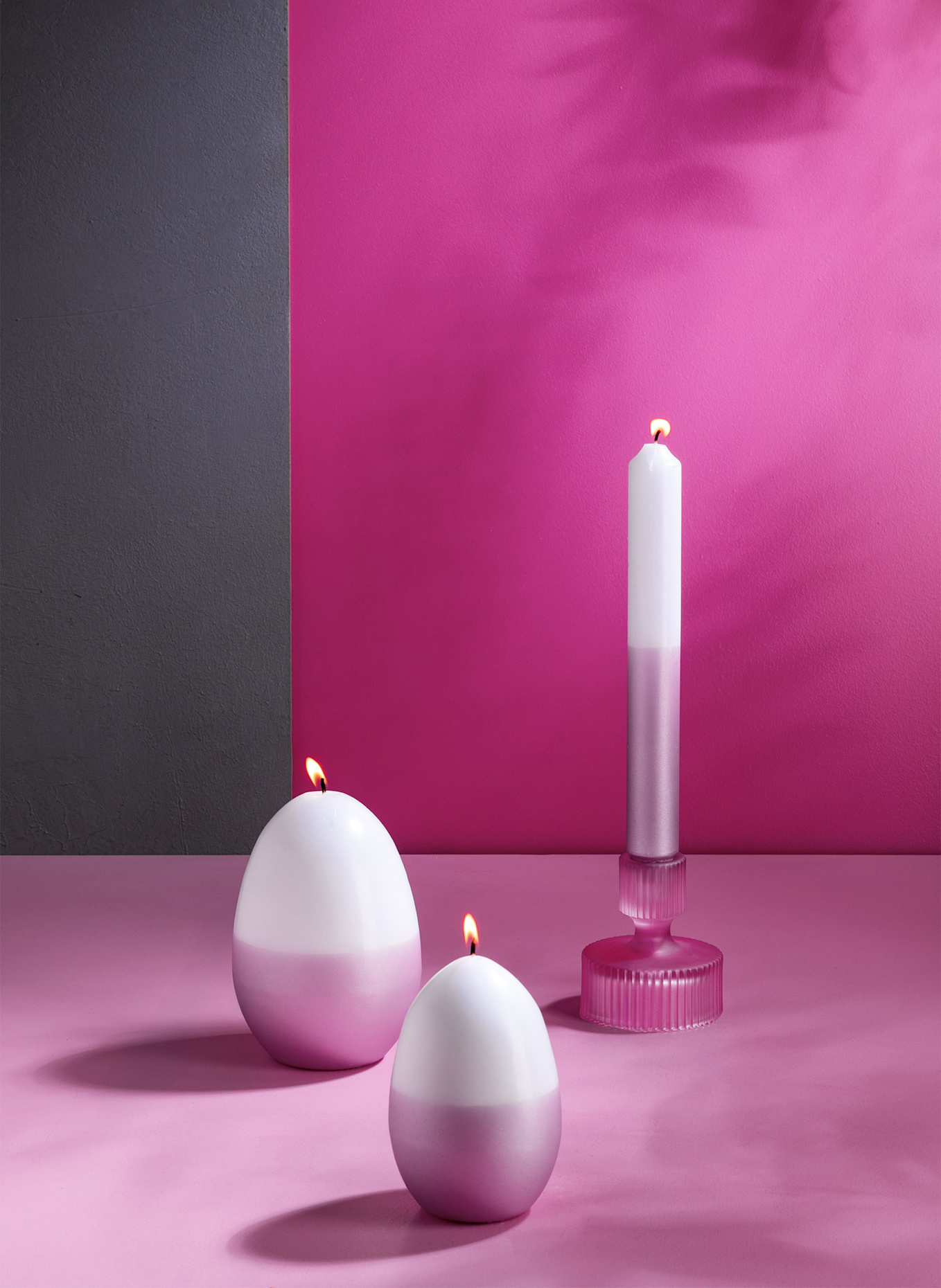 Fink Eikerze CANDLE: WEISS/ FUCHSIA