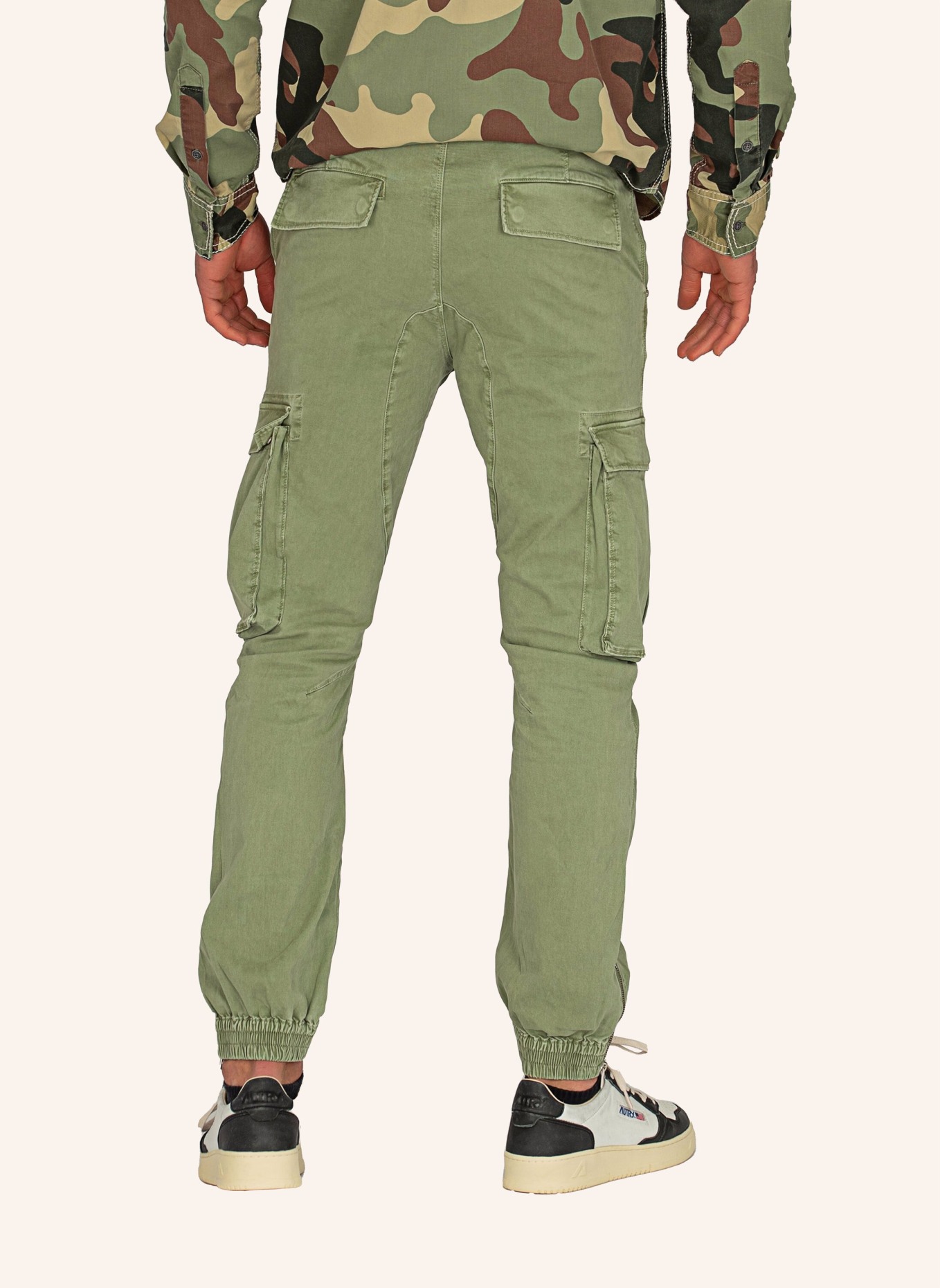 TRUE RELIGION Cargo Pant, Farbe: OLIV (Bild 7)