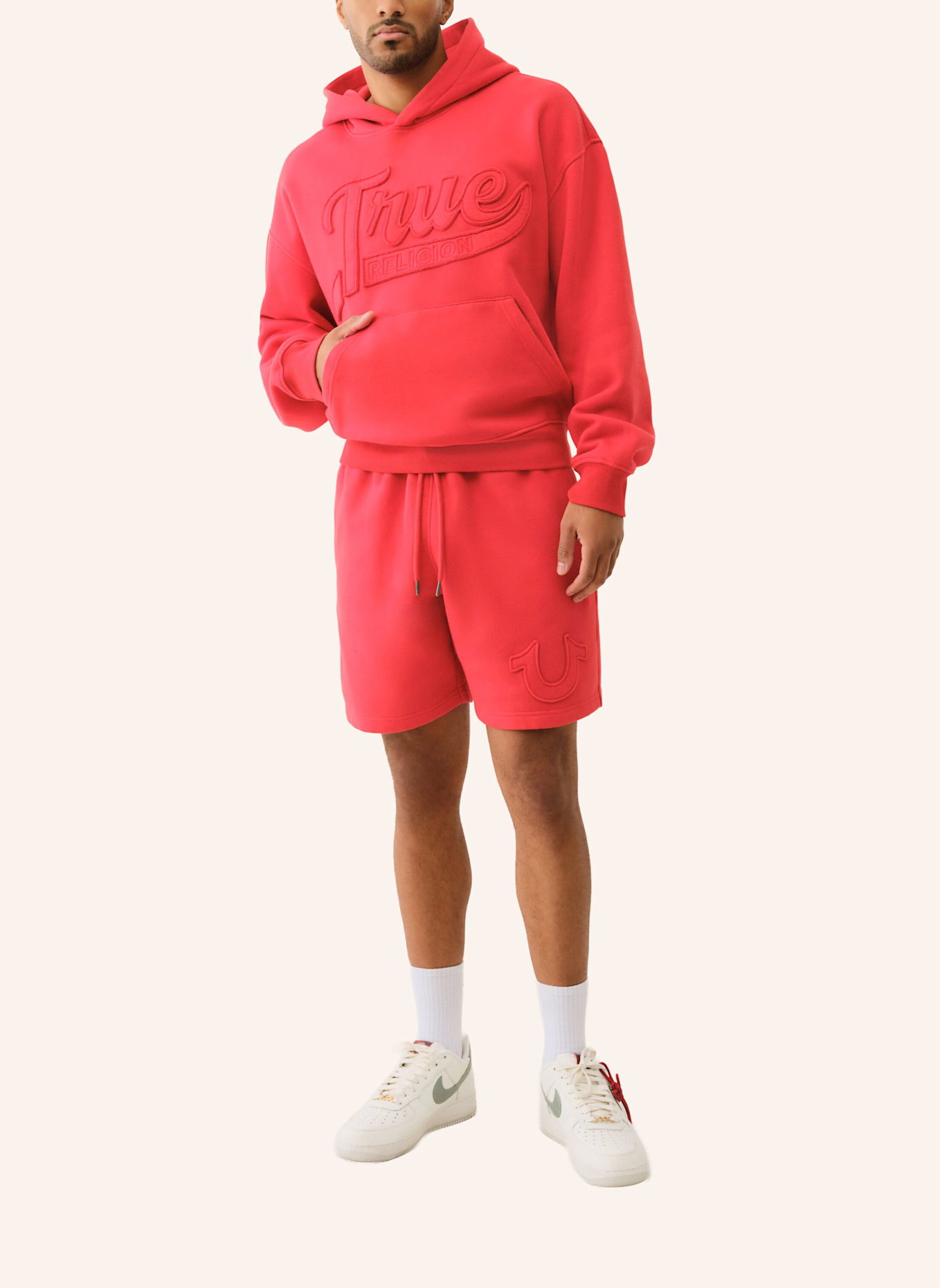 TRUE RELIGION Sweatshorts: ROT