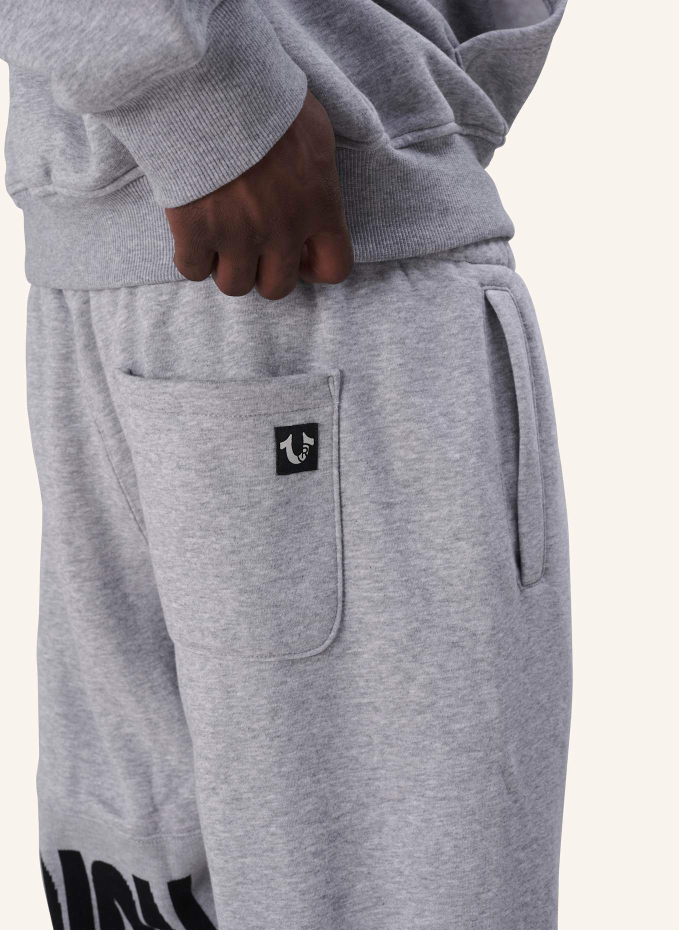 TRUE RELIGION Sweatpant: GRAU