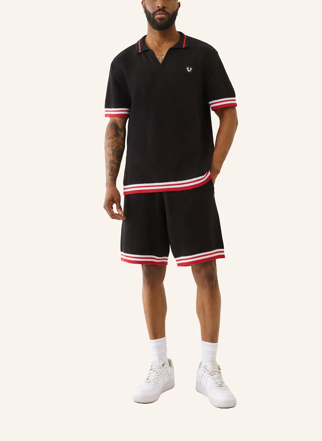 TRUE RELIGION Poloshirt: SCHWARZ