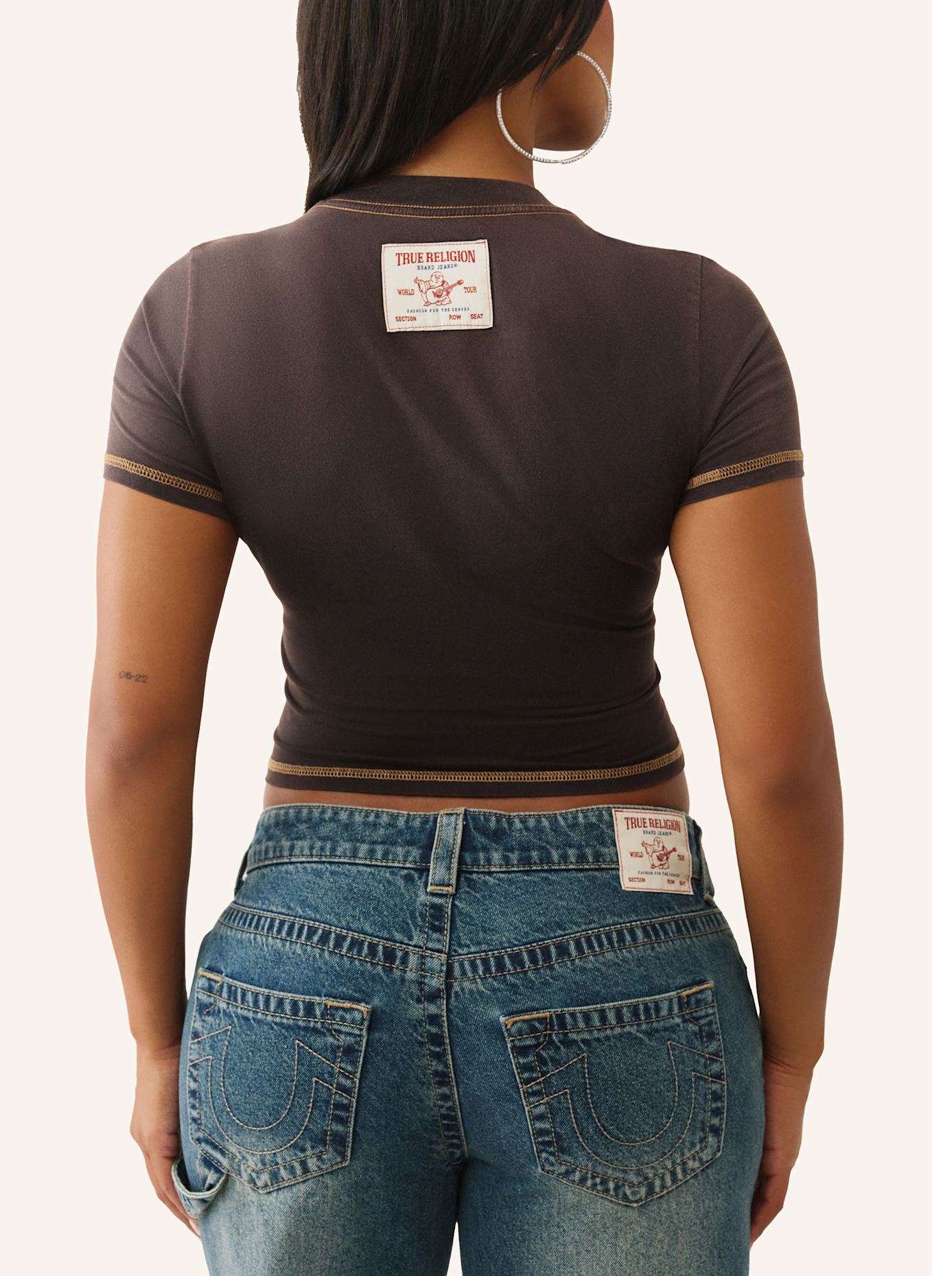 TRUE RELIGION T-Shirt Cropped: SCHWARZ/ BRAUN