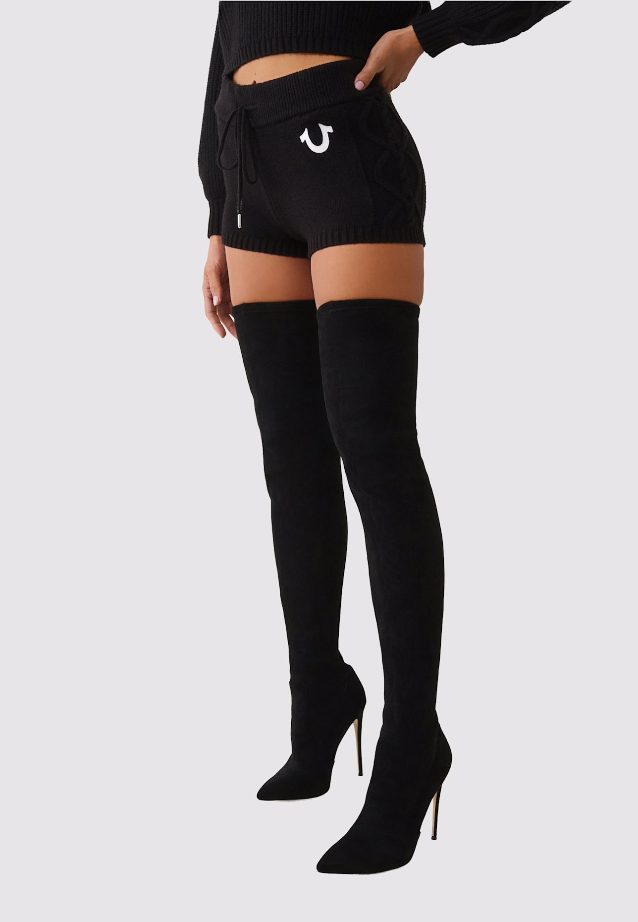 TRUE RELIGION Sweatshorts EMBROIDERED: SCHWARZ