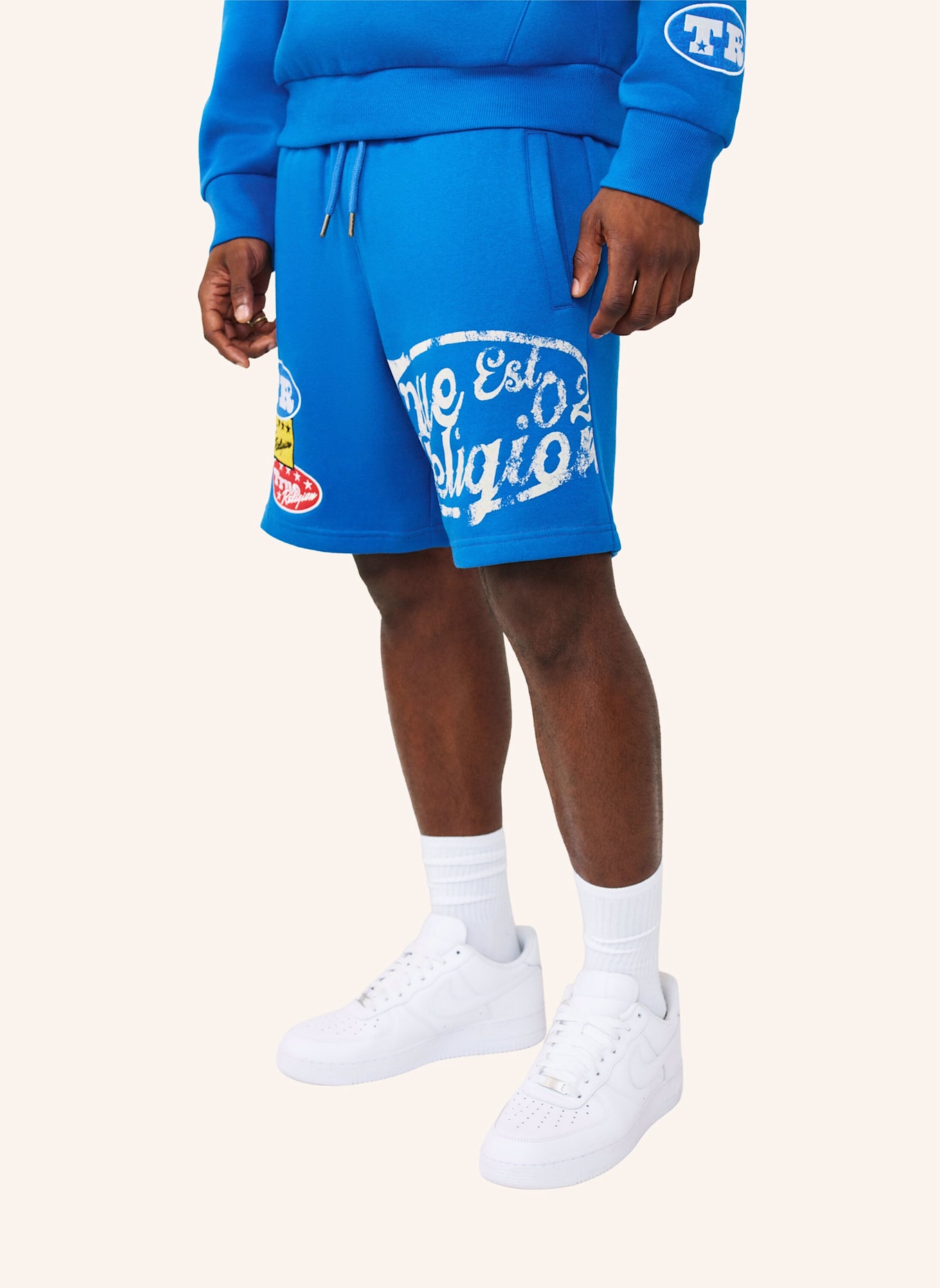 TRUE RELIGION Sweatshorts LOGO PATCH: BLAU