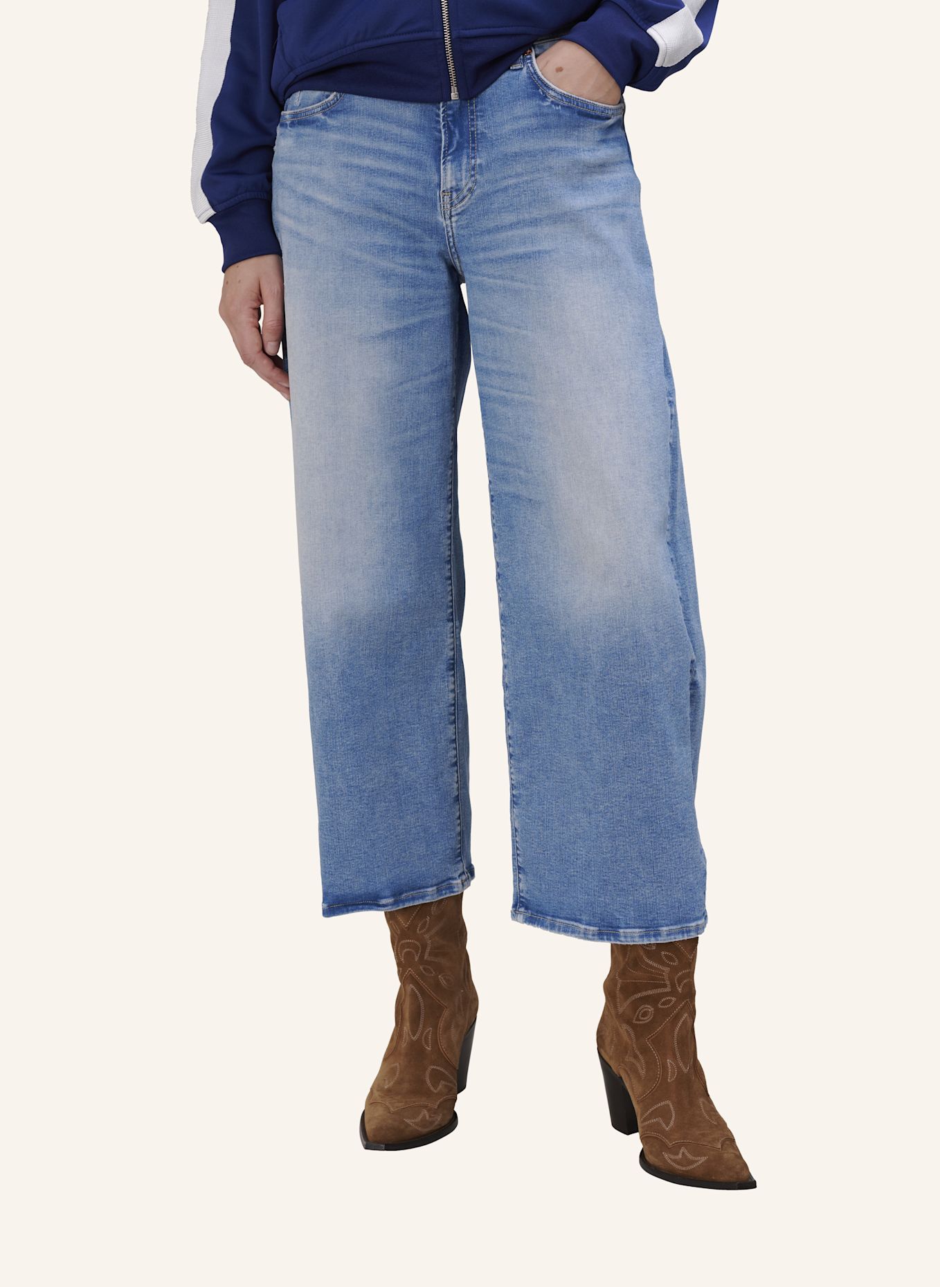 TRUE RELIGION Wide Leg Jeans VOLUME CROP: HELLBLAU / HELLGRAU