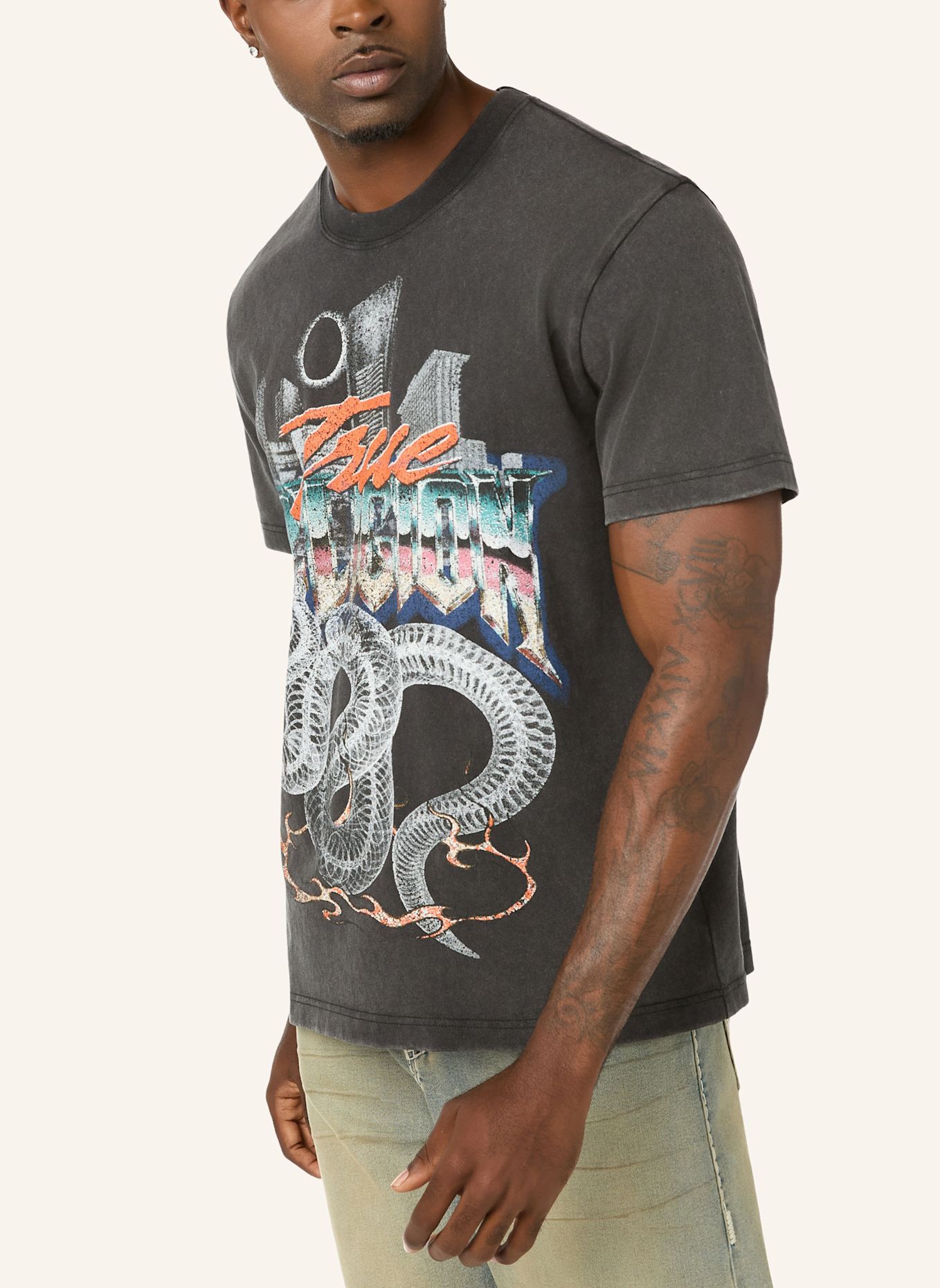 TRUE RELIGION T-Shirt SNAKE: SCHWARZ