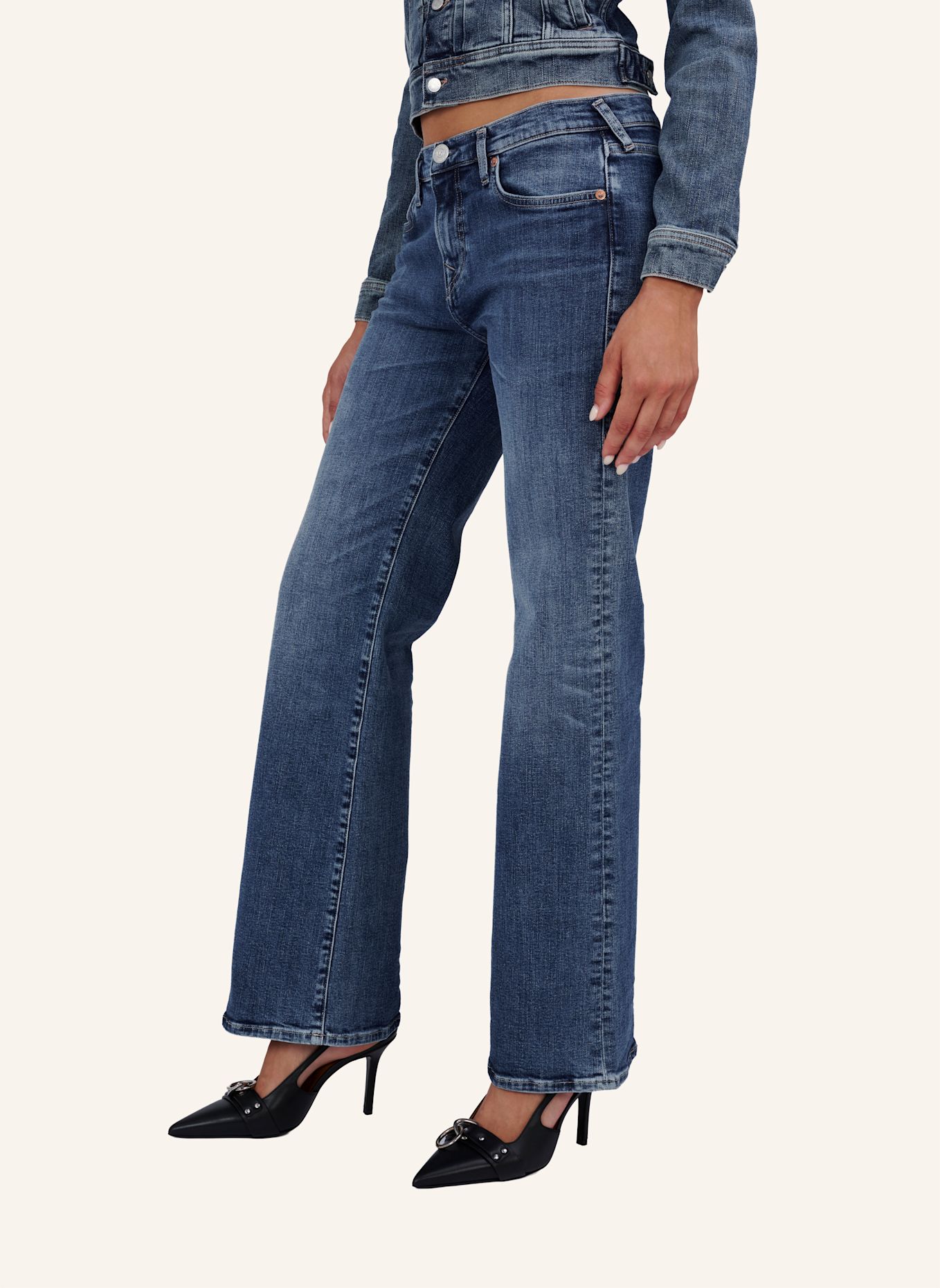 TRUE RELIGION Jeans SOPHIE Bootcut: BLAUGRAU / DUNKELBLAU