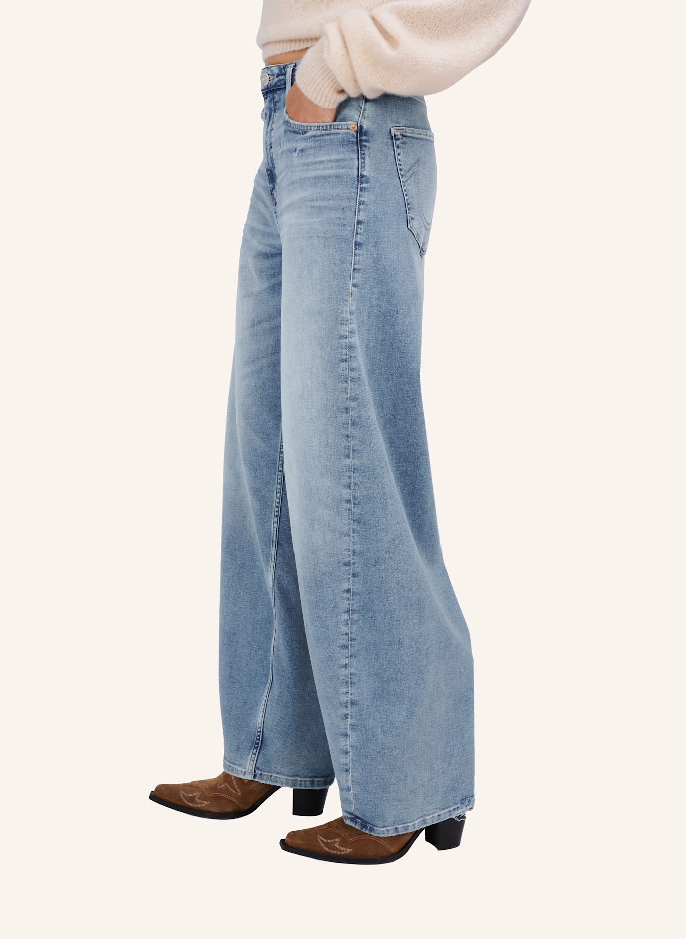 TRUE RELIGION Barrel Jeans RUBY VOLUME: HELLBLAU / HELLGRAU