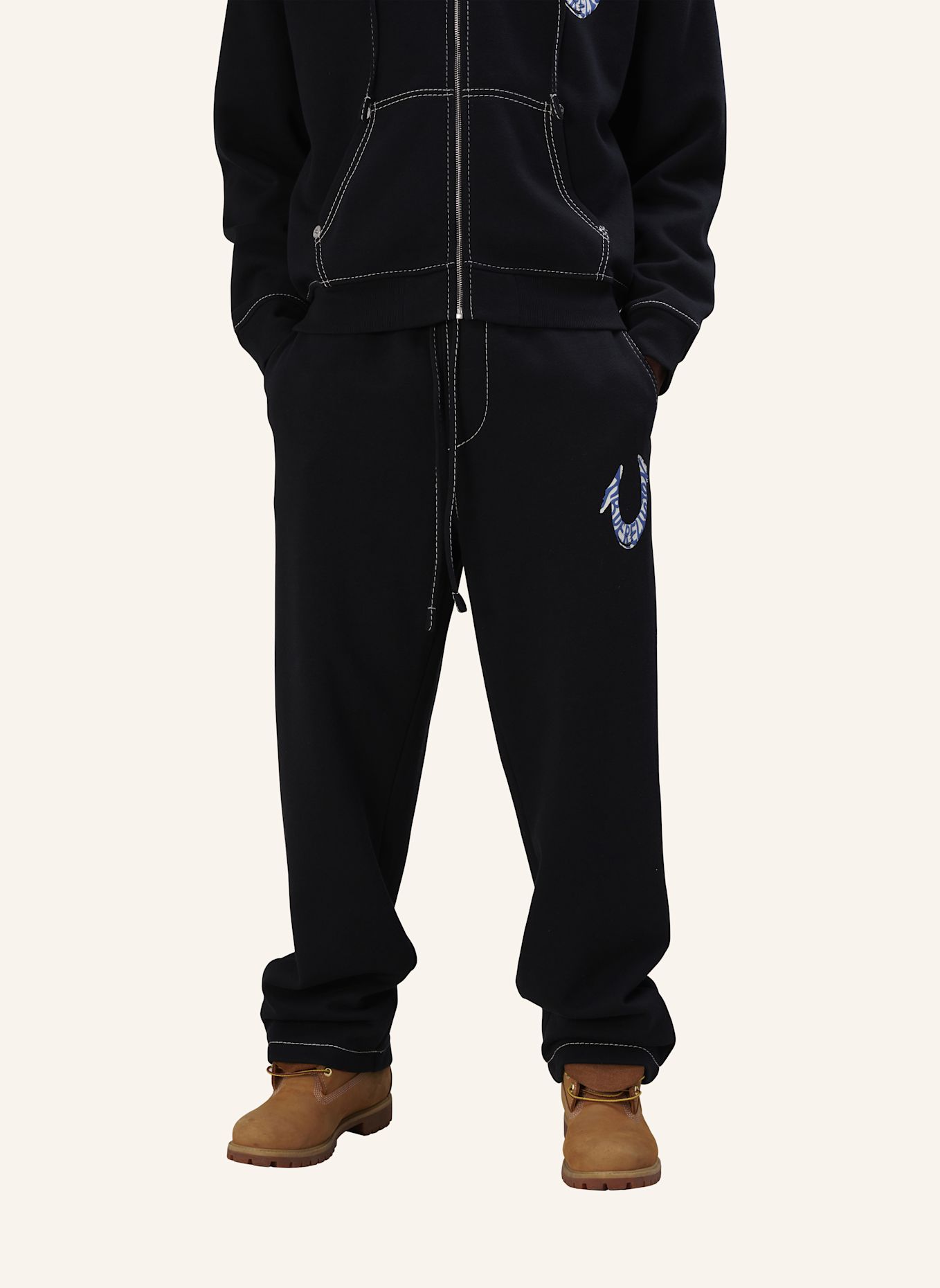 TRUE RELIGION Sweatpant Baggy Big T: SCHWARZ