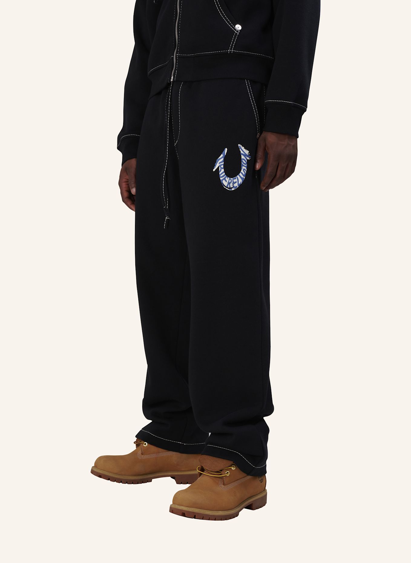 TRUE RELIGION Sweatpant Baggy Big T: SCHWARZ