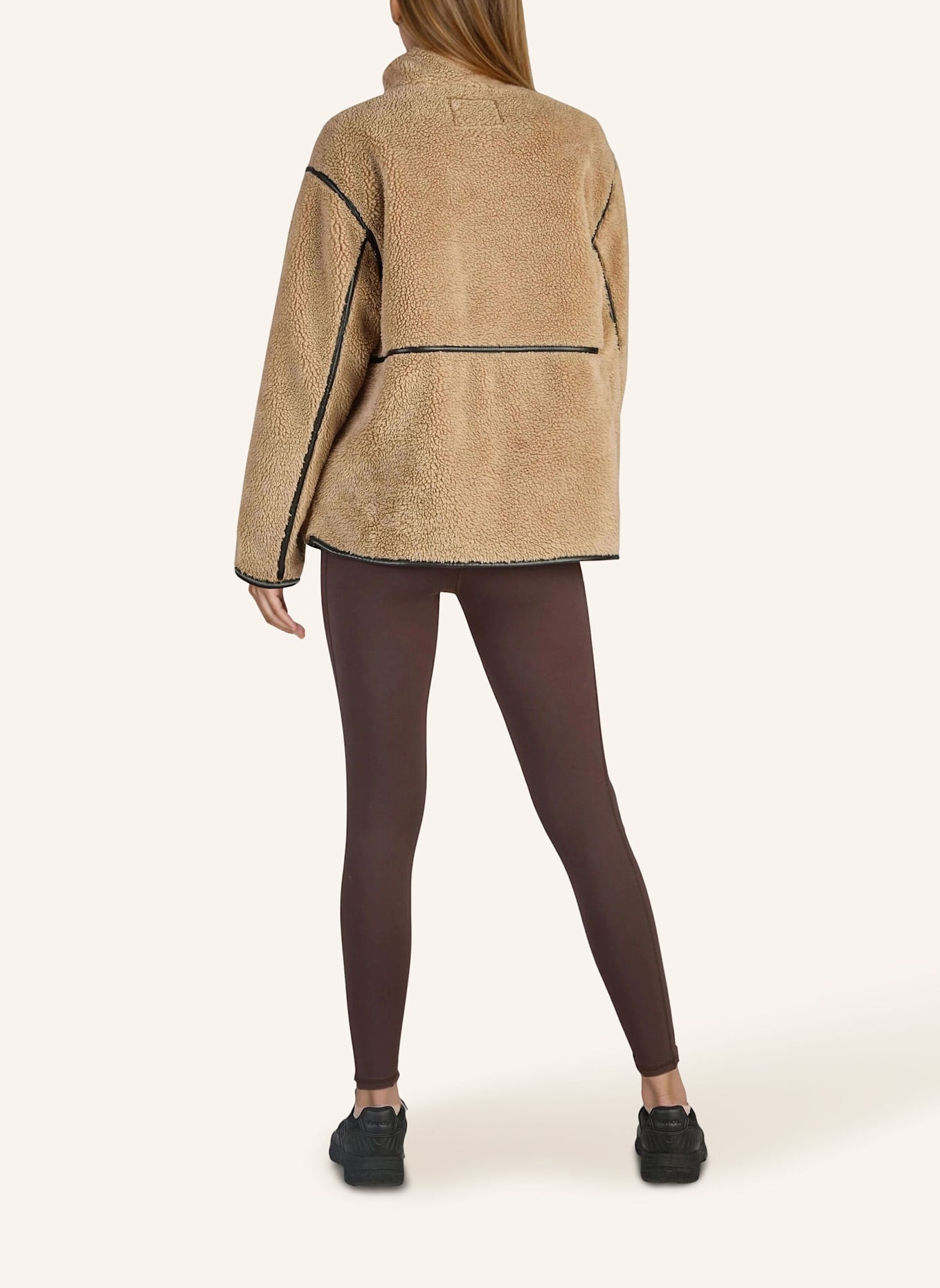 Fabletics Outdoor-Jacke TEDDY MID-LENGTH: HELLBRAUN
