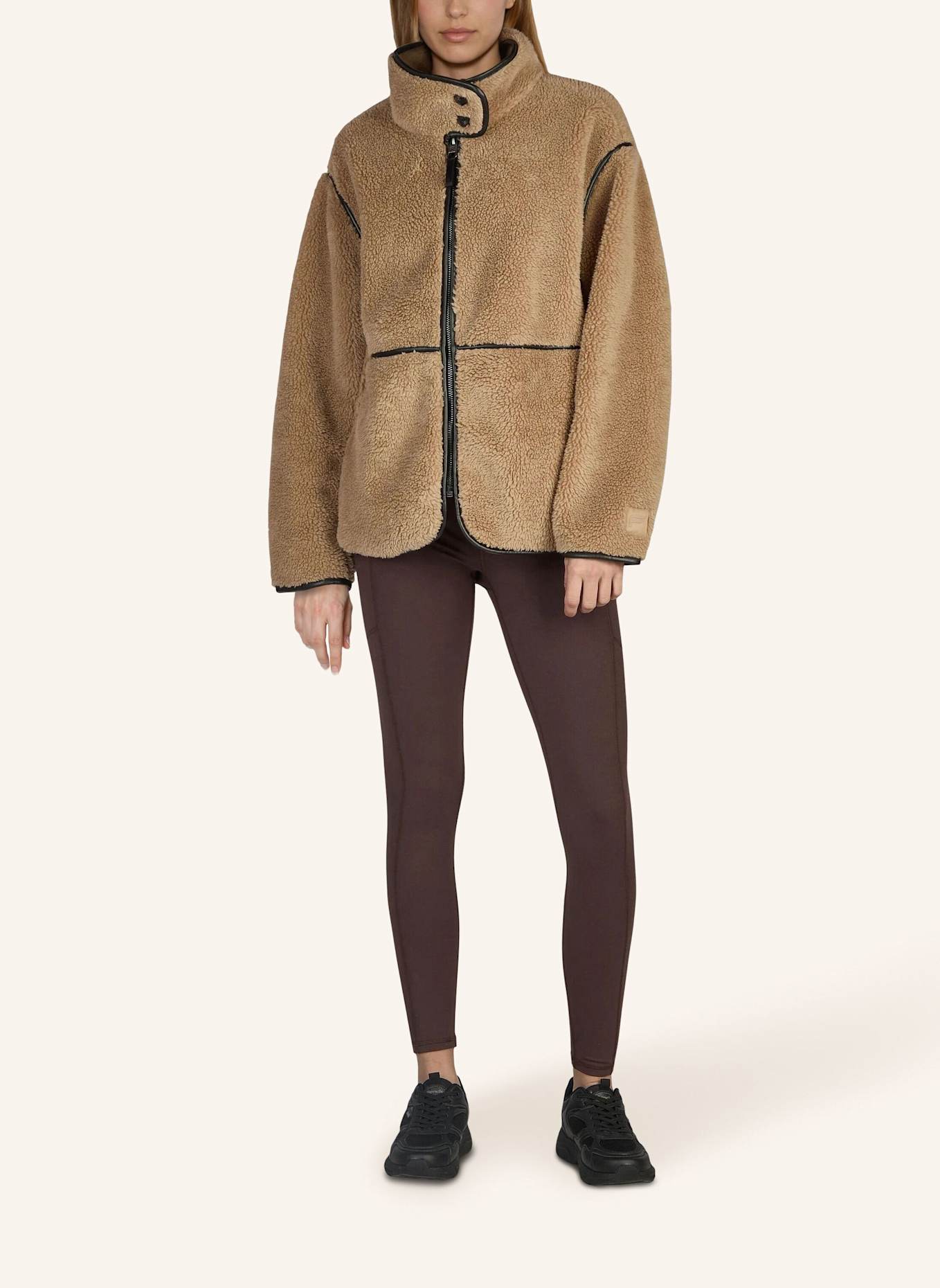 Fabletics Outdoor-Jacke TEDDY MID-LENGTH: HELLBRAUN