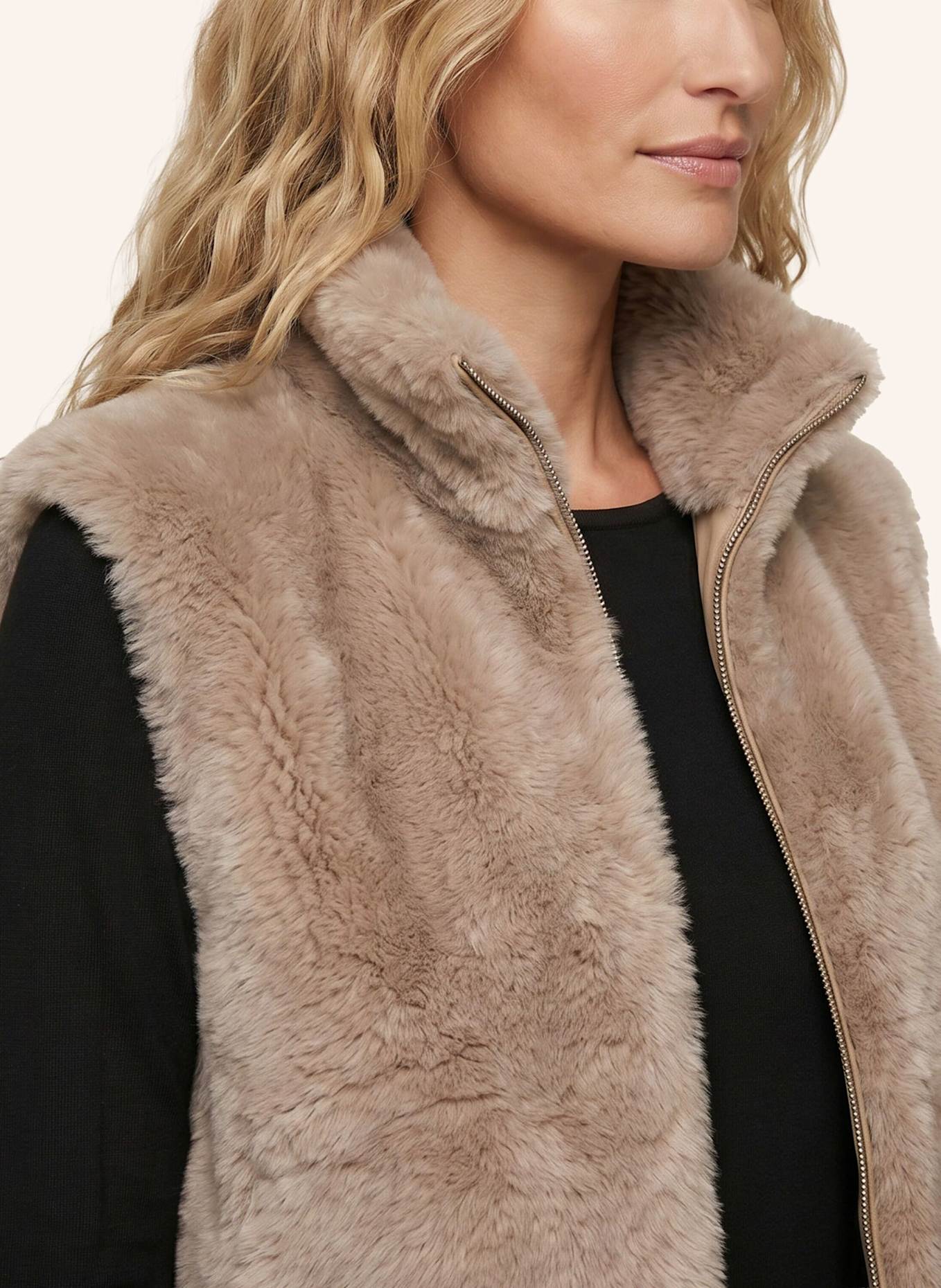 BLONDE No.8 Kunstefell-Weste LENI: TAUPE