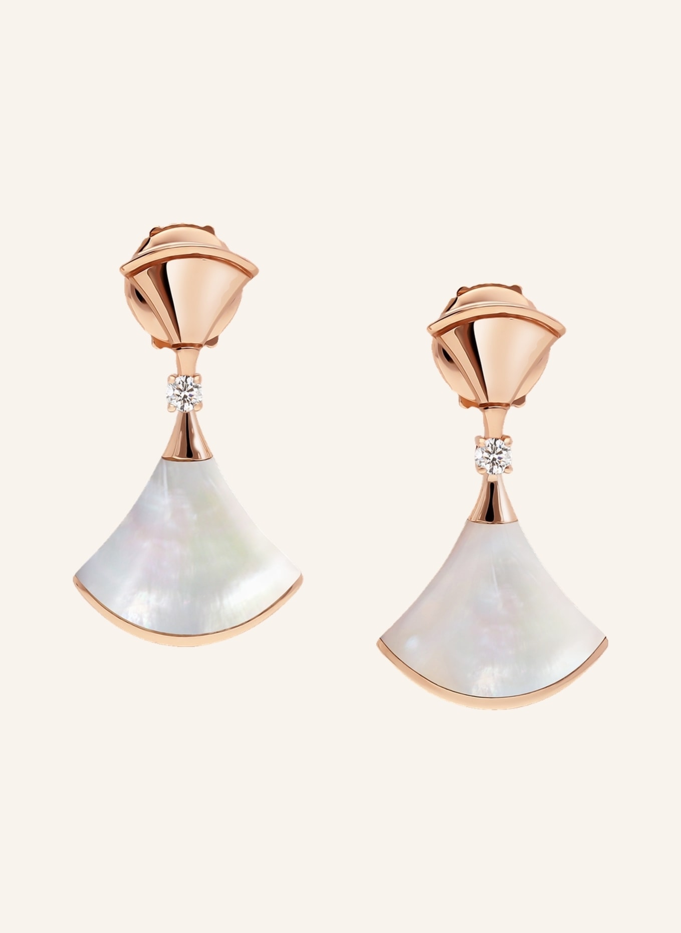 BVLGARI Ohrring DIVAS’DREAM aus 18 Karat Roségold, Diamanten und Perlmutt, Farbe: ROSÉGOLD/ WEISS (Bild 1)
