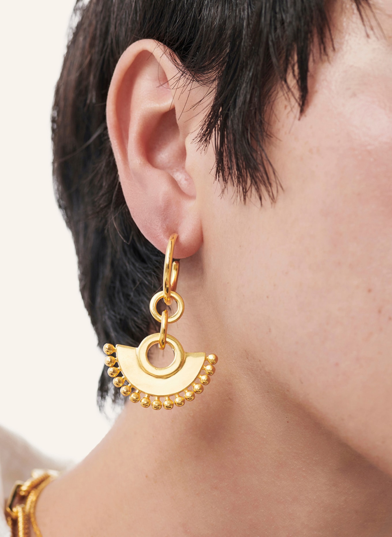 MISSOMA Ohrringe ZENYU CHANDELIER HOOP EARRINGS by GLAMBOU, Farbe: GOLD (Bild 2)