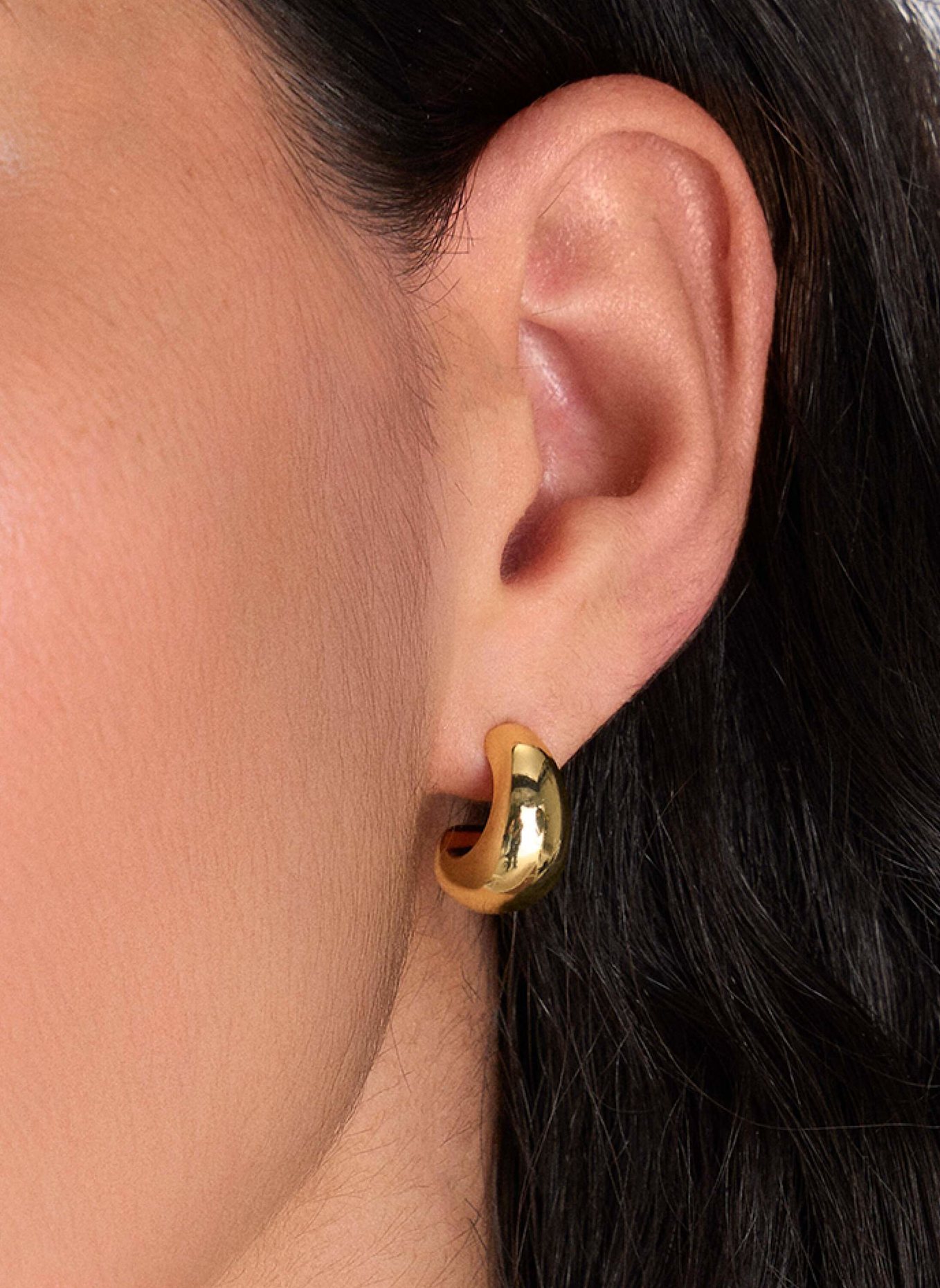 Pompidou Ohrhänger TINY CHUBBY HOOPS by GLAMBOU: GOLD