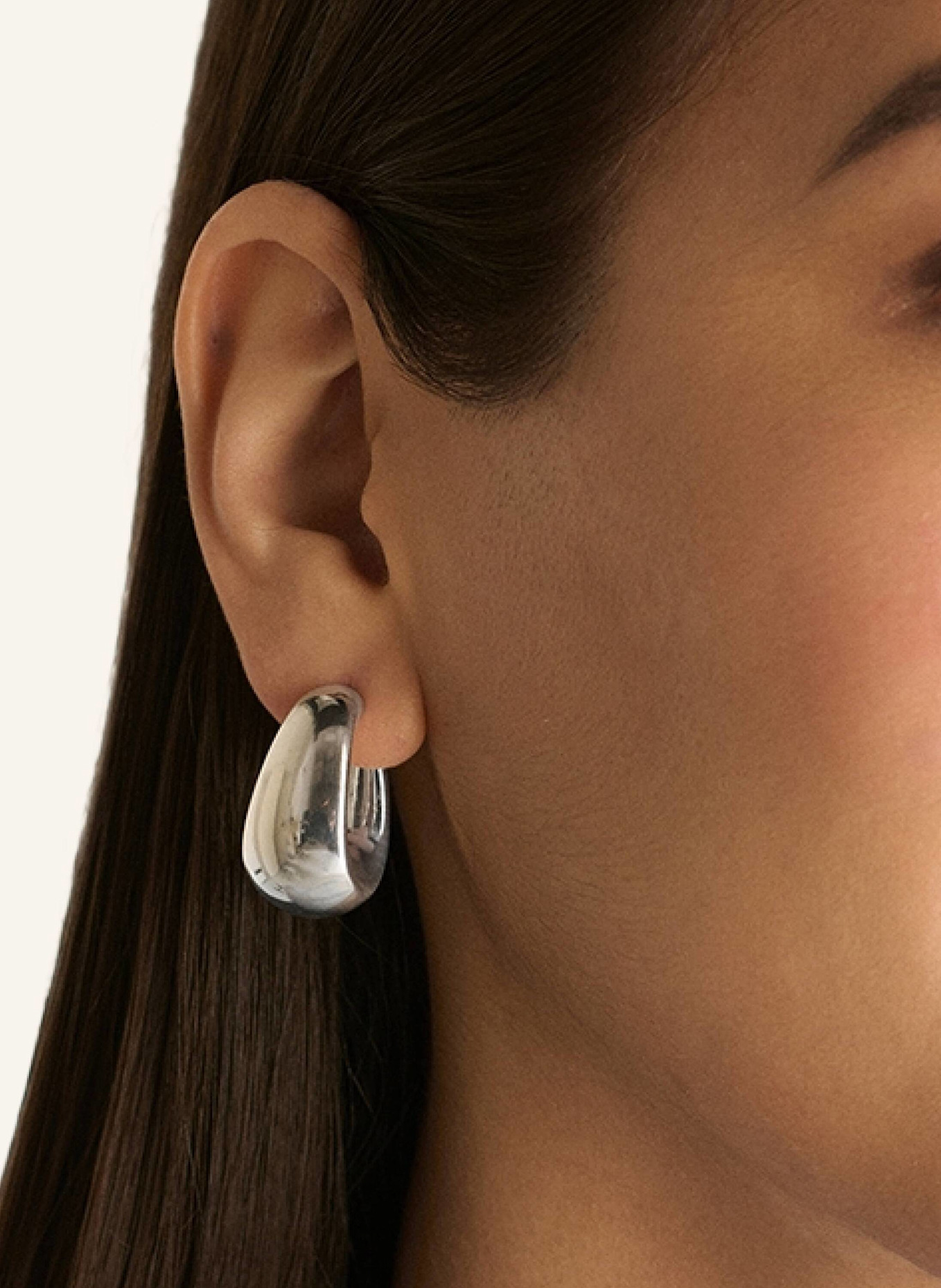 Pompidou Ohrhänger MINI ELIA OVAL STUD by GLAMBOU: SILBER