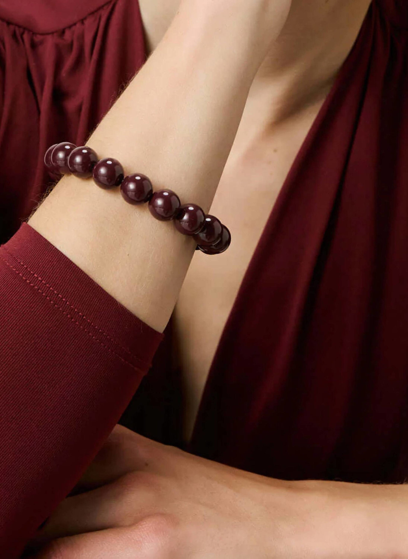 VANESSA BARONI Armbänder MINI BEADS FLEX BRACELET AUBERGINE by GLAMBOU: GOLD
