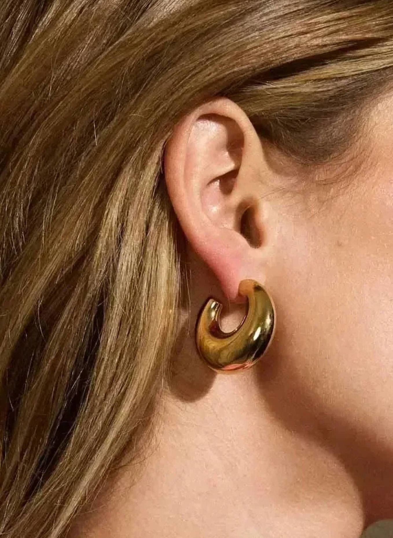 VANESSA BARONI Creolen MOON EARRINGS GOLD by GLAMBOU: GOLD