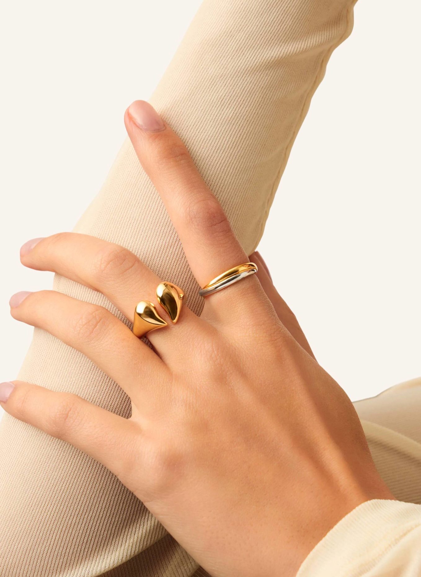 MISSOMA Ringe MOLTEN HEARTBREAKER RING by GLAMBOU: GOLD