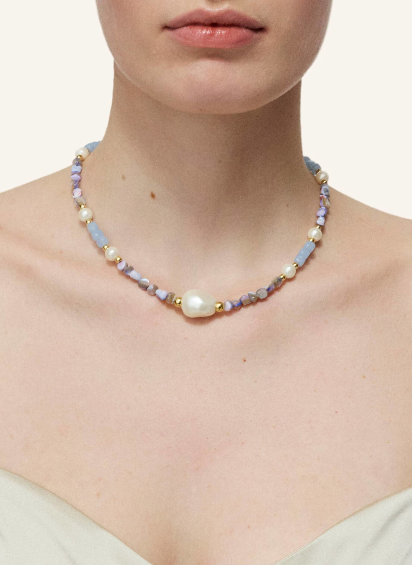 VANESSA BARONI Halsketten SHORE NECKLACE BLUE by GLAMBOU: GOLD