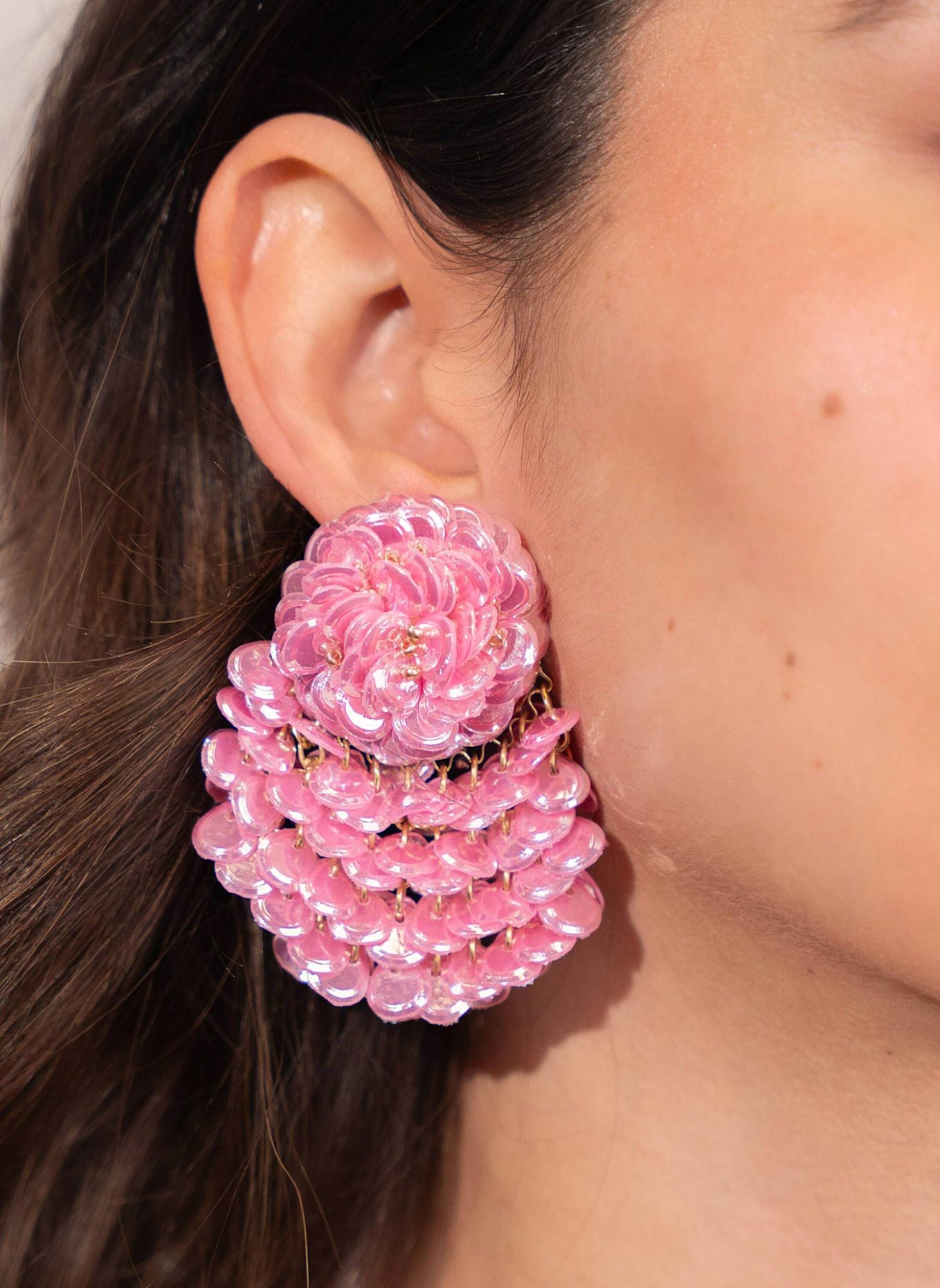 LOTT.gioielli Ohrhänger MELODY CE SQ SEQUIN FAN SHAPED FLOWER L SOFT PINK by GLAMBOU: GOLD
