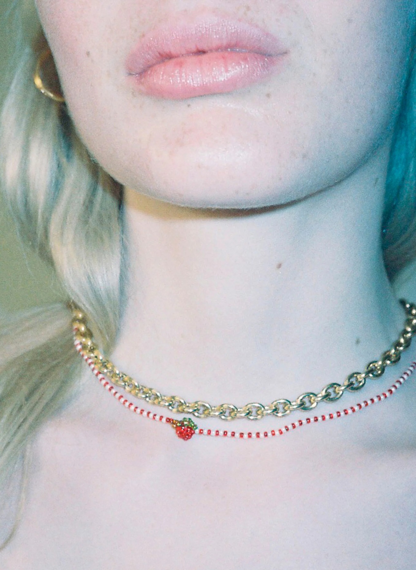 pura utz Halsketten MINI STRIPED APPLE NECKLACE by GLAMBOU: GOLD