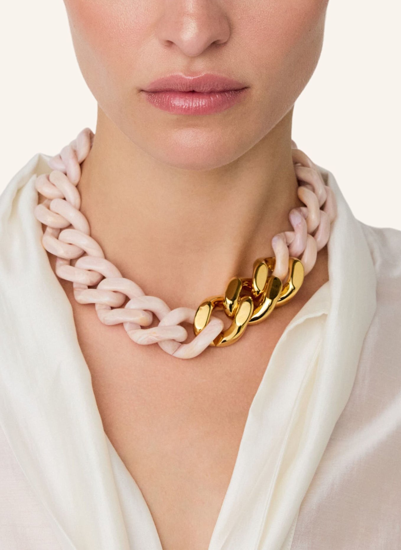VANESSA BARONI Halsketten FLAT CHAIN GOLD IVORY ROSE MARBLE by GLAMBOU: GOLD