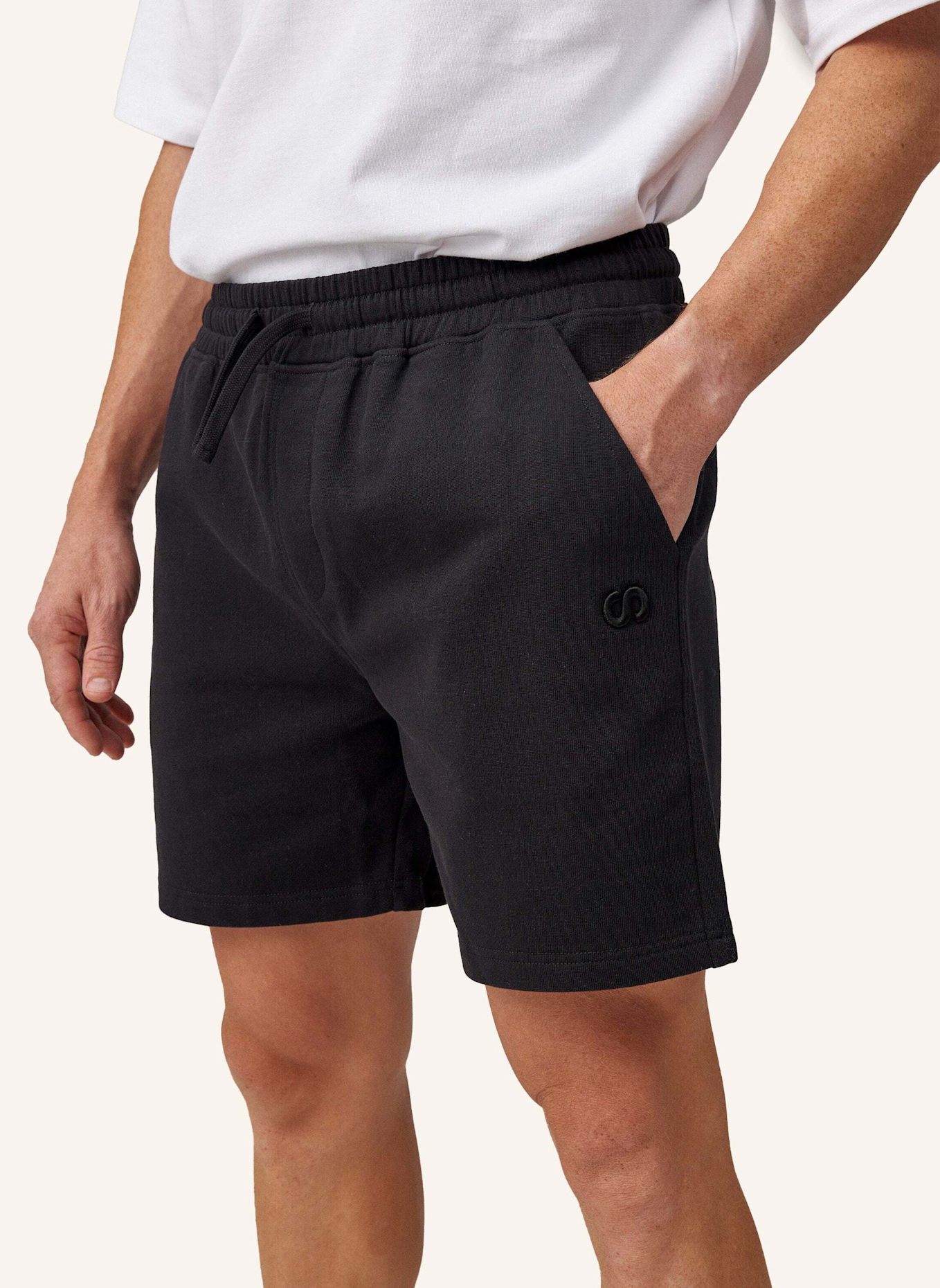 SNOCKS Sweatshorts: SCHWARZ