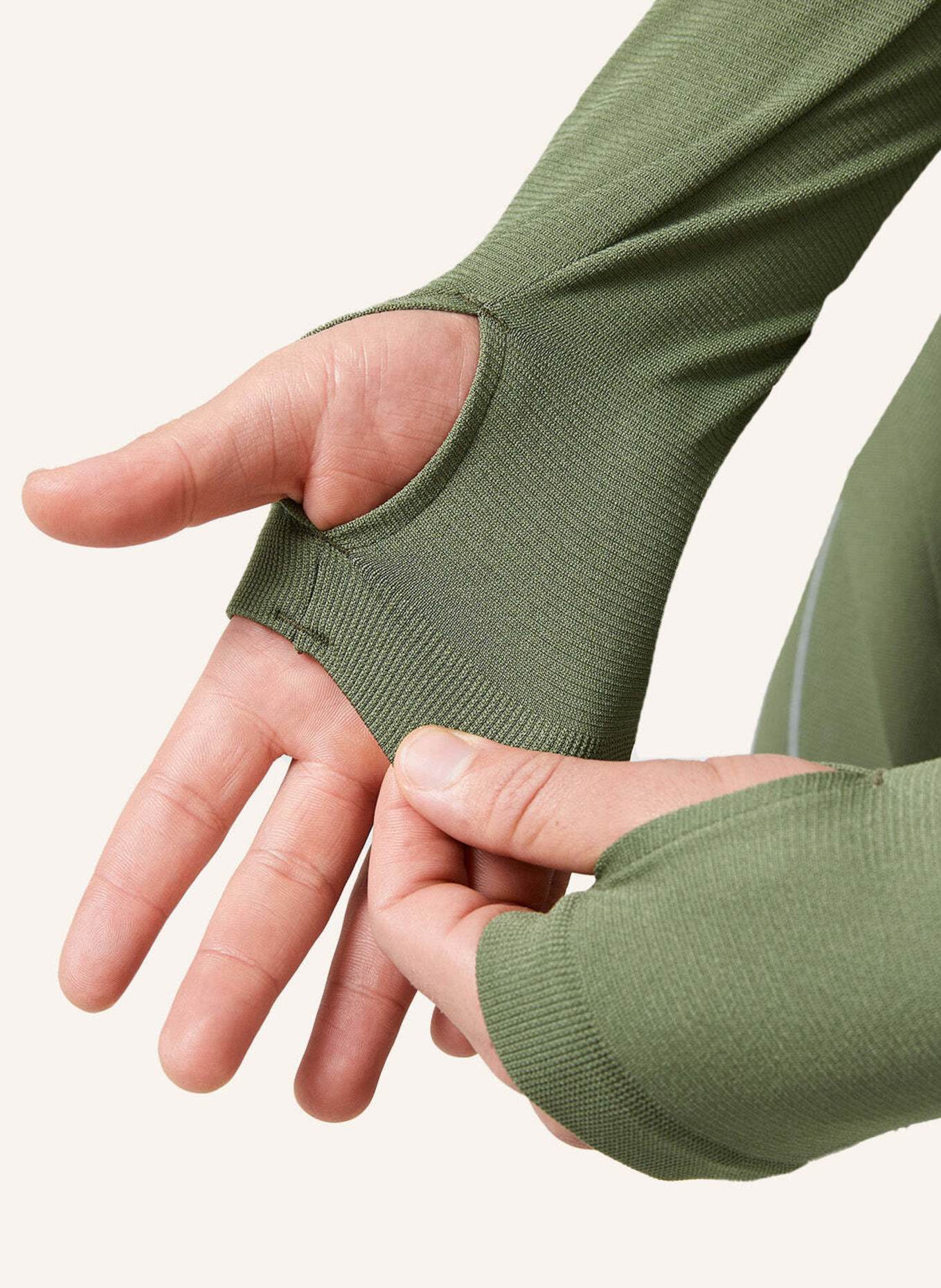 SNOCKS Thermounterwäsche mit Daumenloch: OLIV