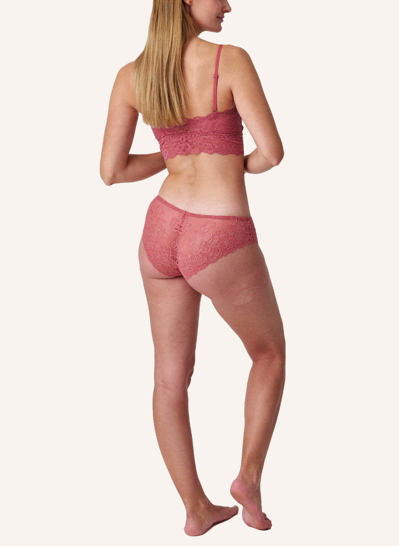 SNOCKS Brazilian Slips mit Spitze lace romance: LILA/ ROT/ SCHWARZ