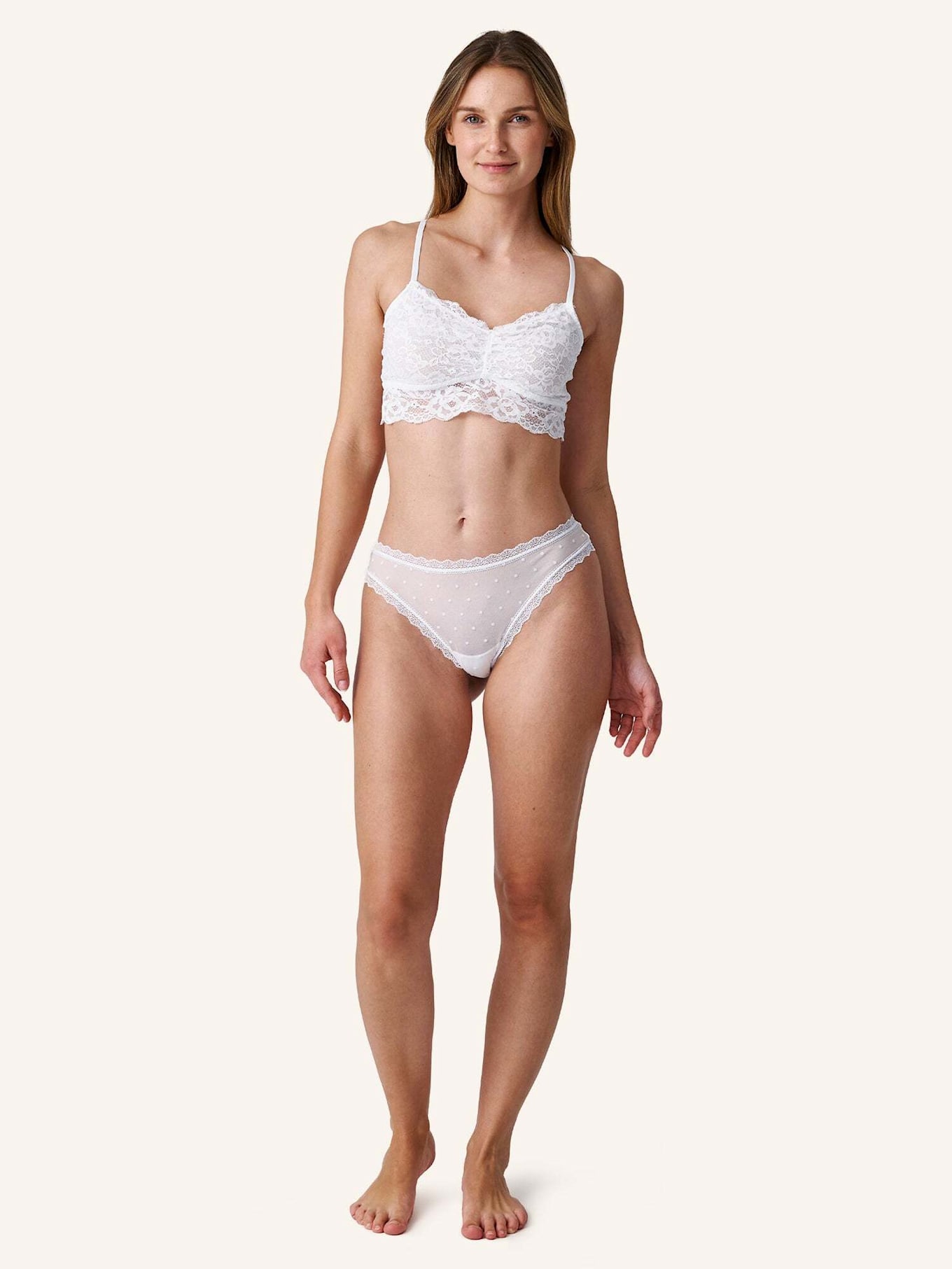 SNOCKS Tangas mit Spitze love: WEISS