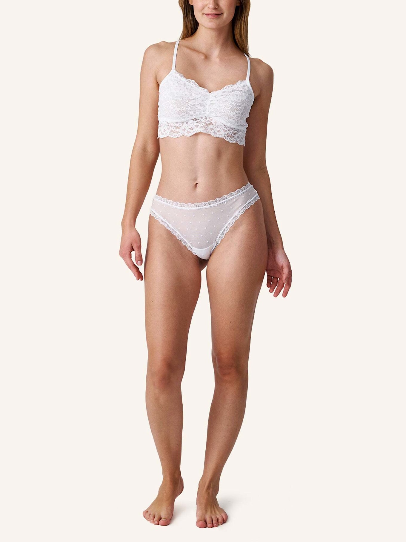 SNOCKS Tangas mit Spitze love: WEISS