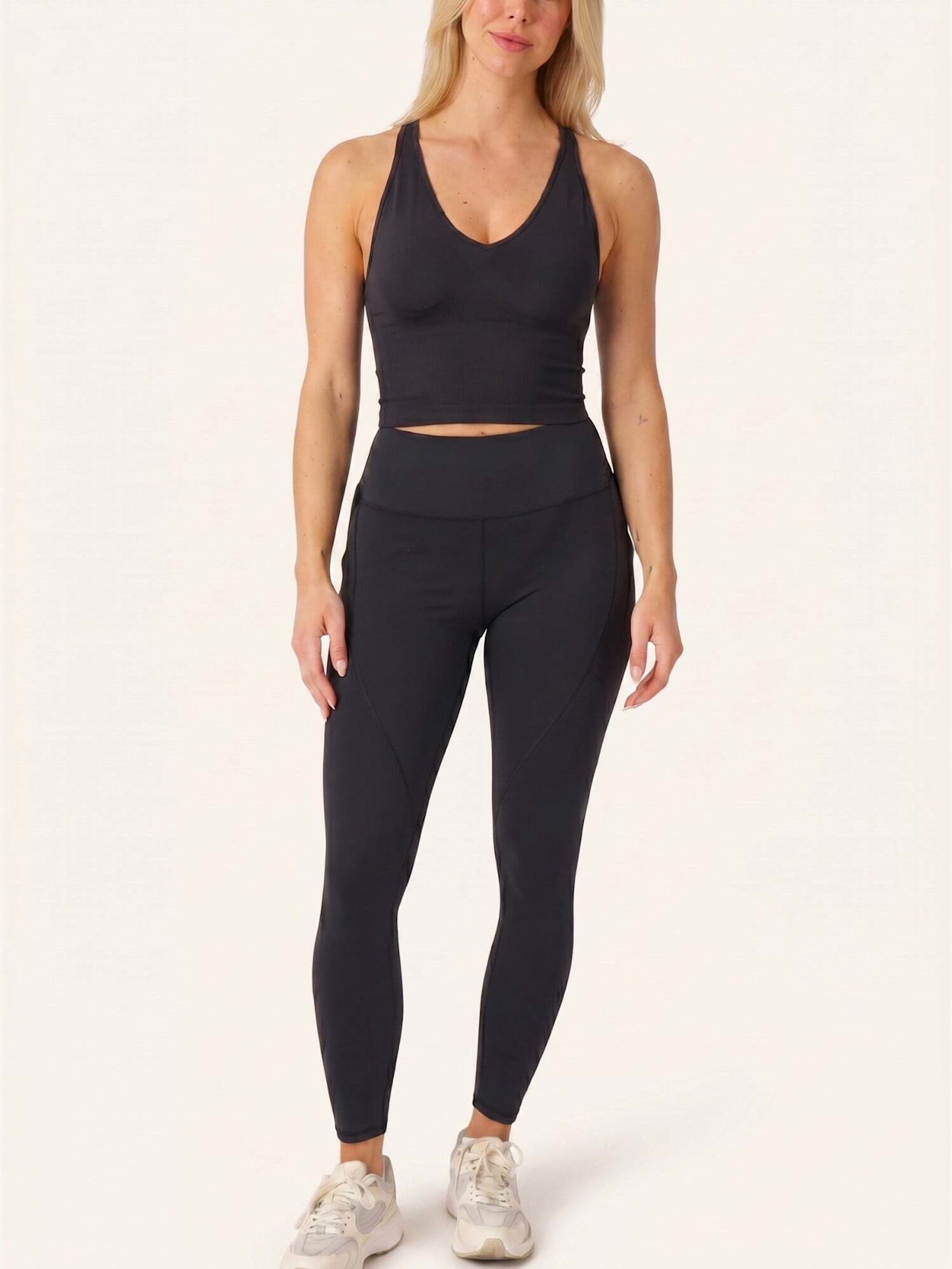 SNOCKS Sport-BH Bralette: SCHWARZ