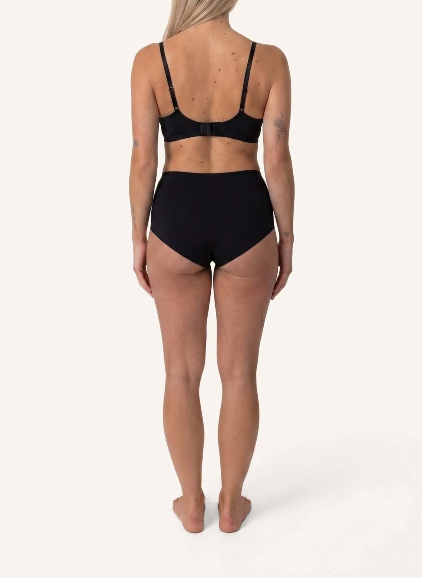 SNOCKS Microfiber High Waist Seamless Hipster: SCHWARZ