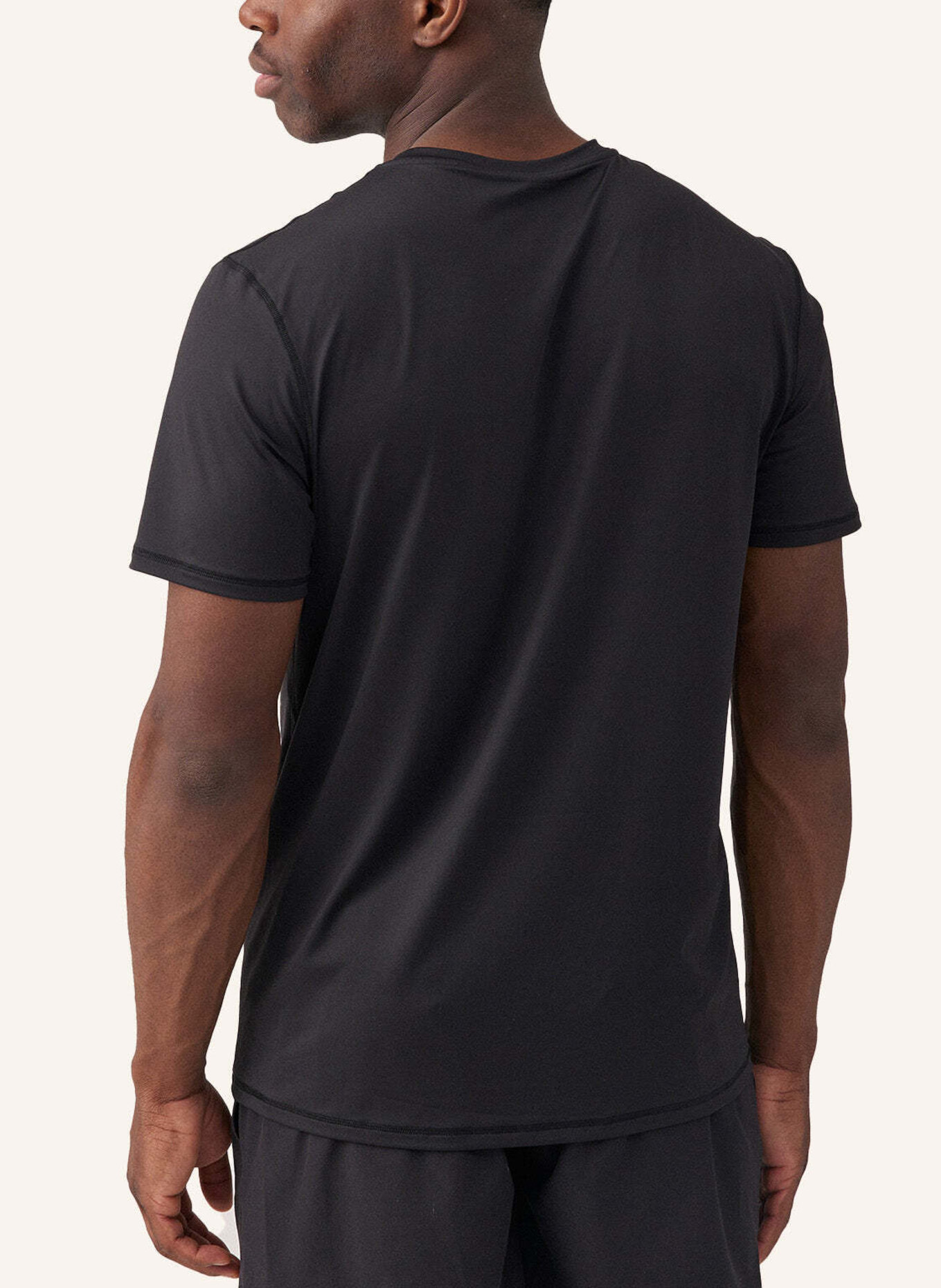 SNOCKS Trainingsshirt mit Reflexstreifen: SCHWARZ