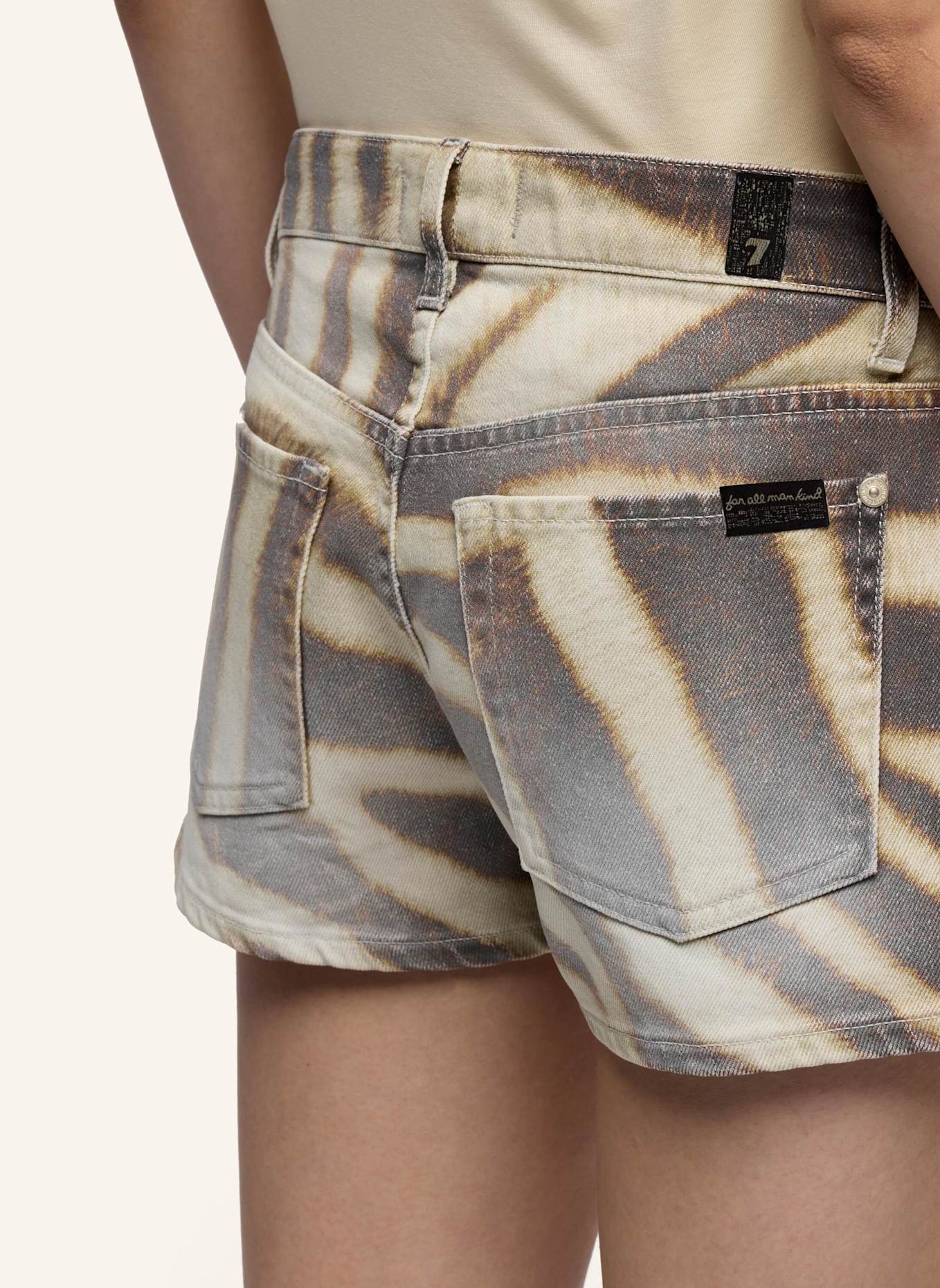 7 for all mankind SHORTS: BEIGE