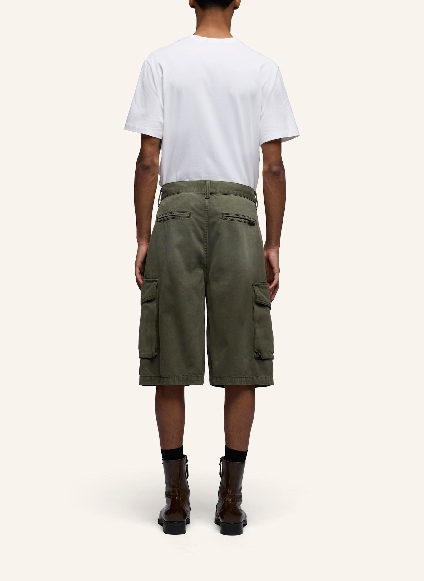 7 for all mankind Shorts WIDE CARGO: GRÜN